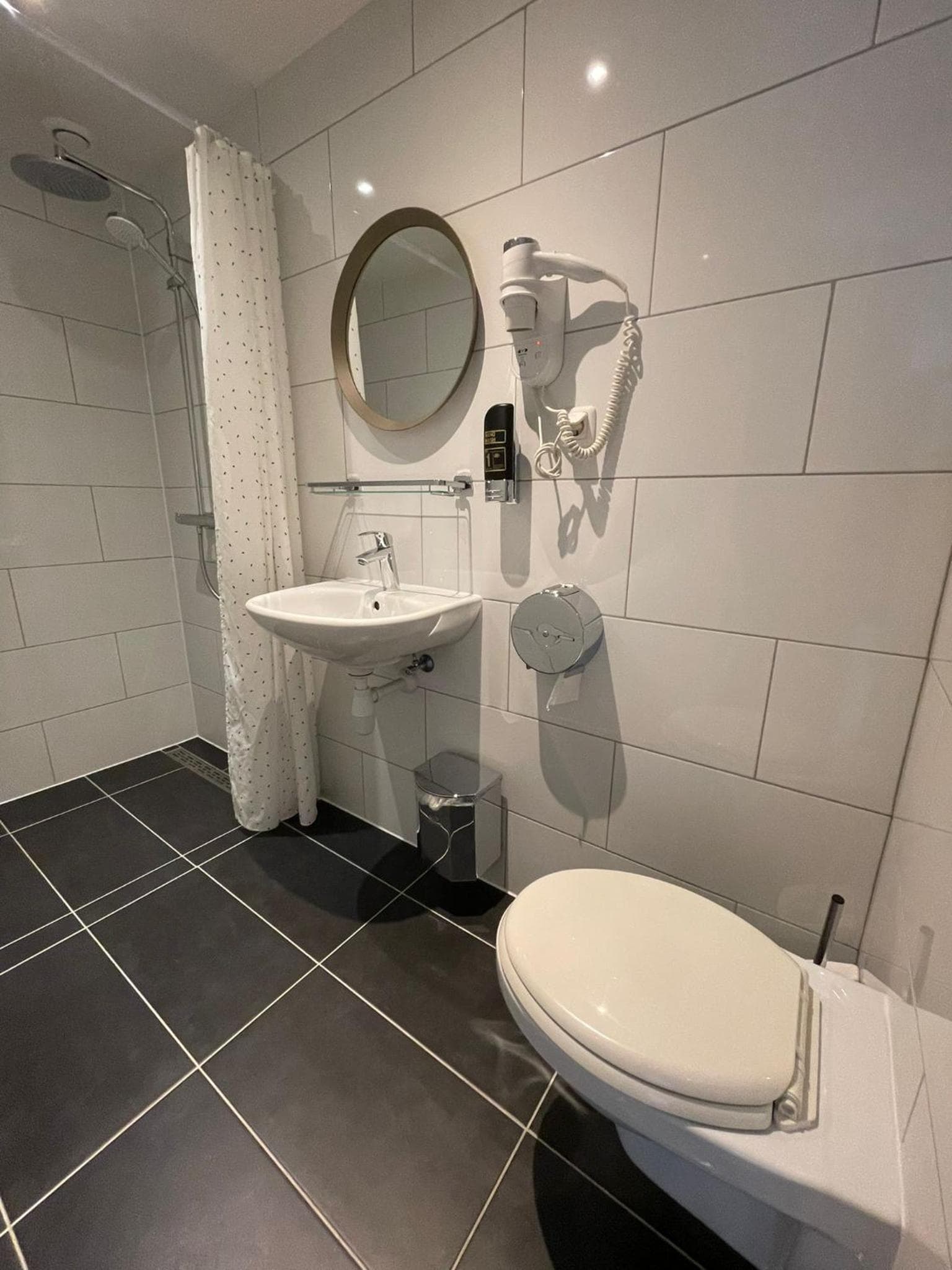 Hotel Damrak Inn — 23