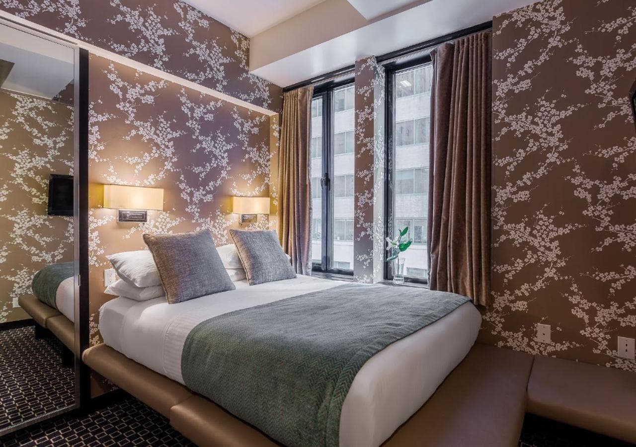 45 Times Square Hotel — 4