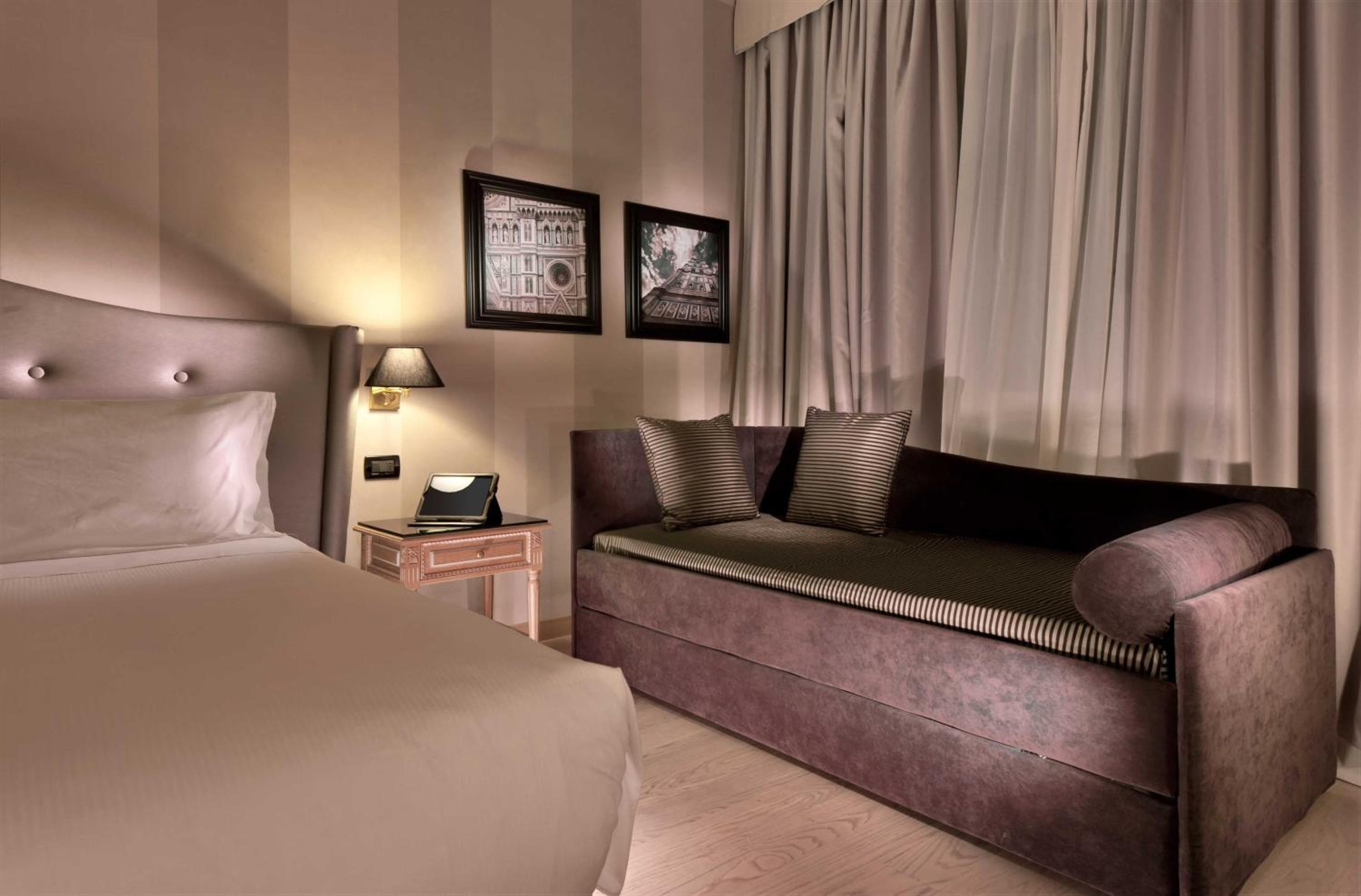 c-hotels Ambasciatori hotel, Via Luigi Alamanni 3, Florence, Italy — photo 4