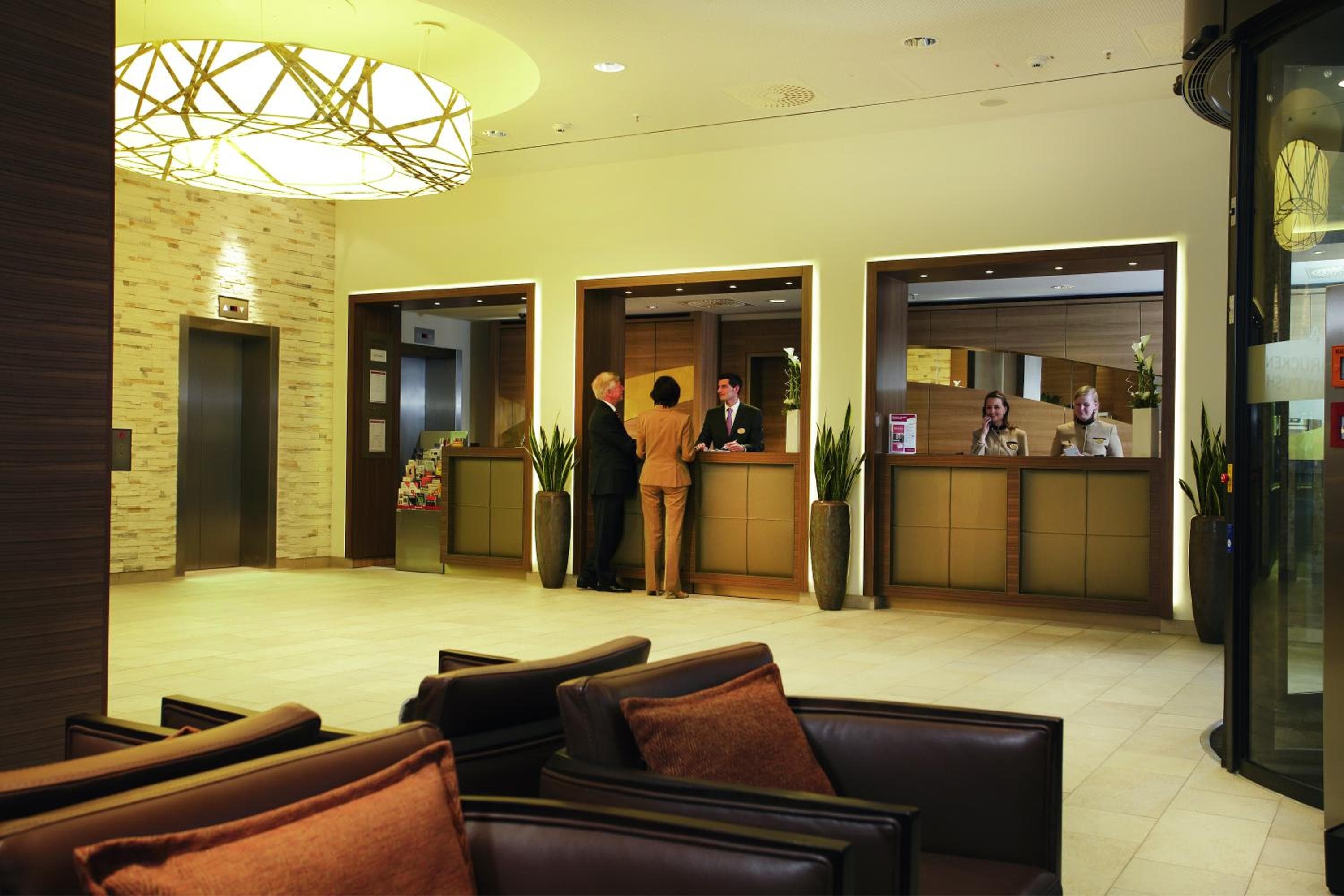 H4 Hotel Berlin Alexanderplatz hotel, Karl-Liebknecht-Strasse 32, Berlin, Germany — photo 10