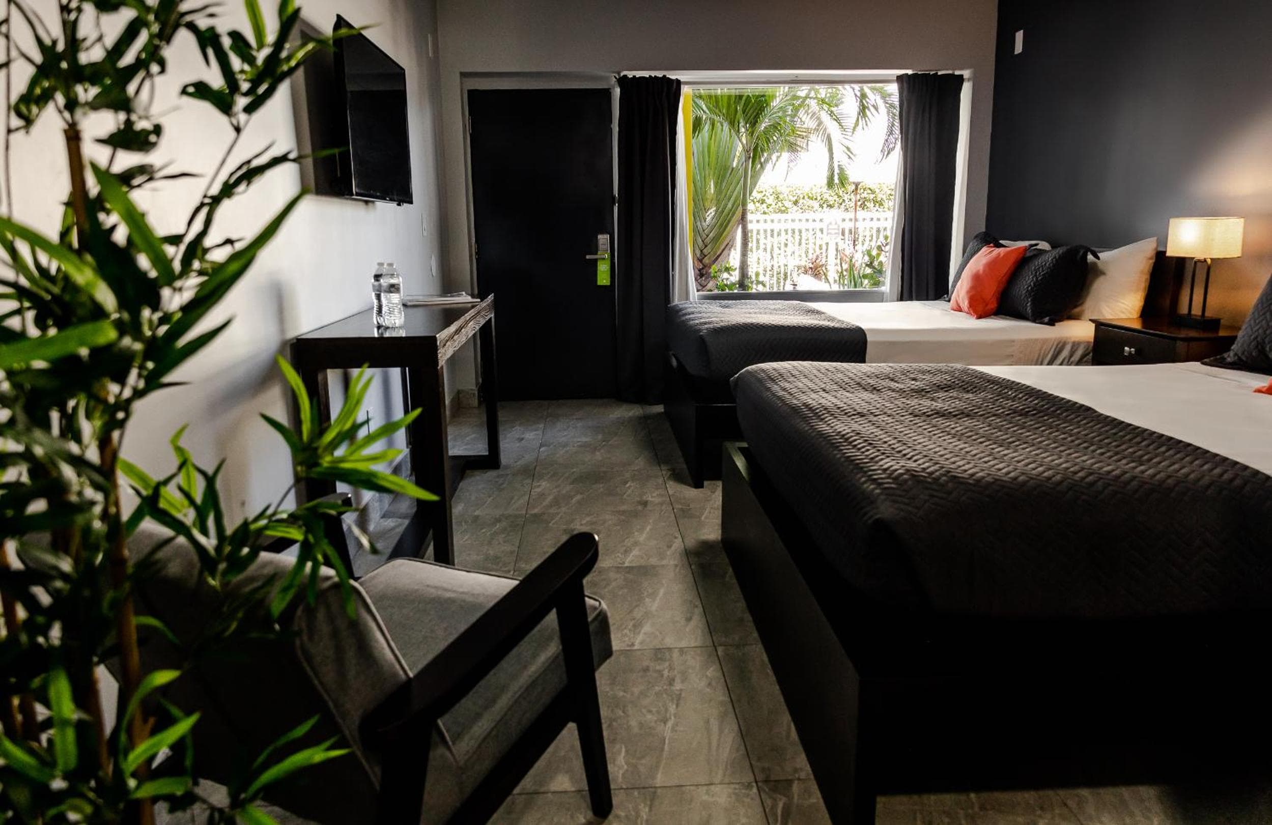 Su Midtown — 10