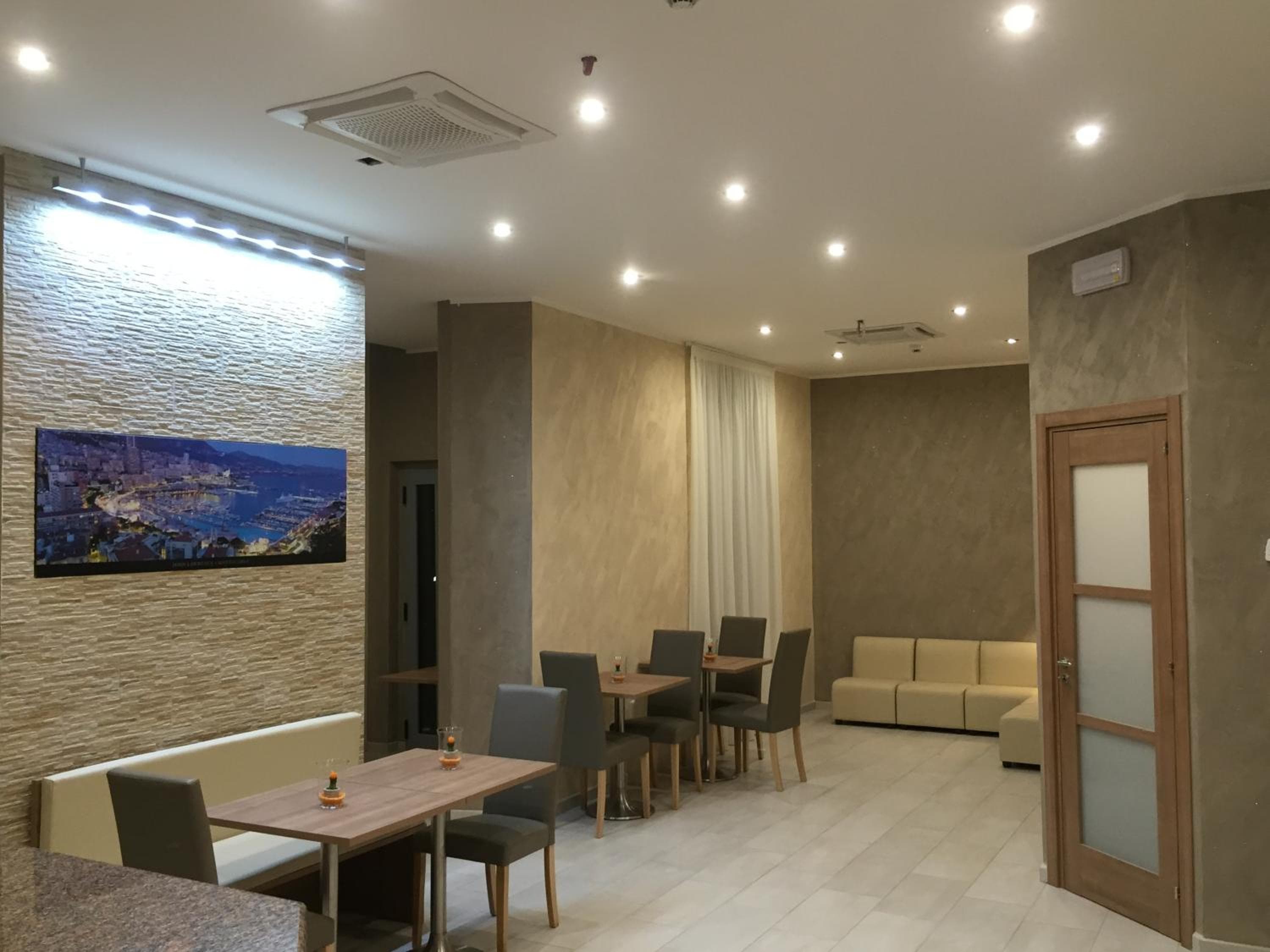 Albergo Montecarlo — 27