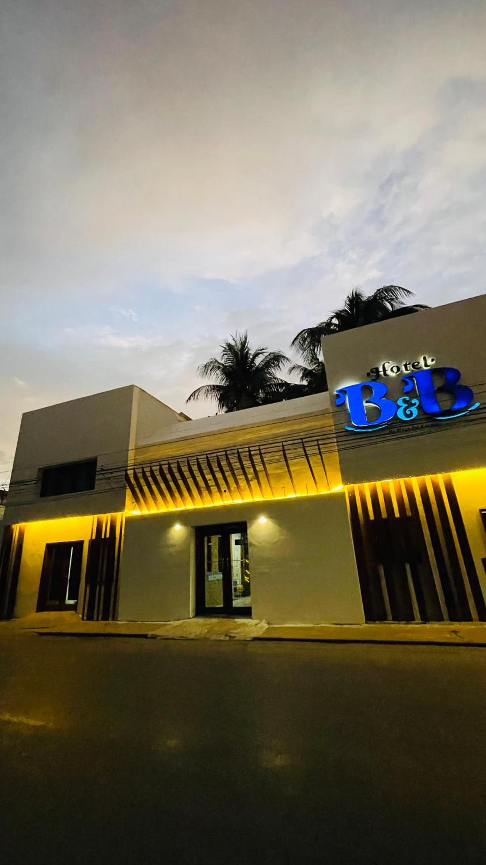 Hotel B&B - 5ª Avenida — 1