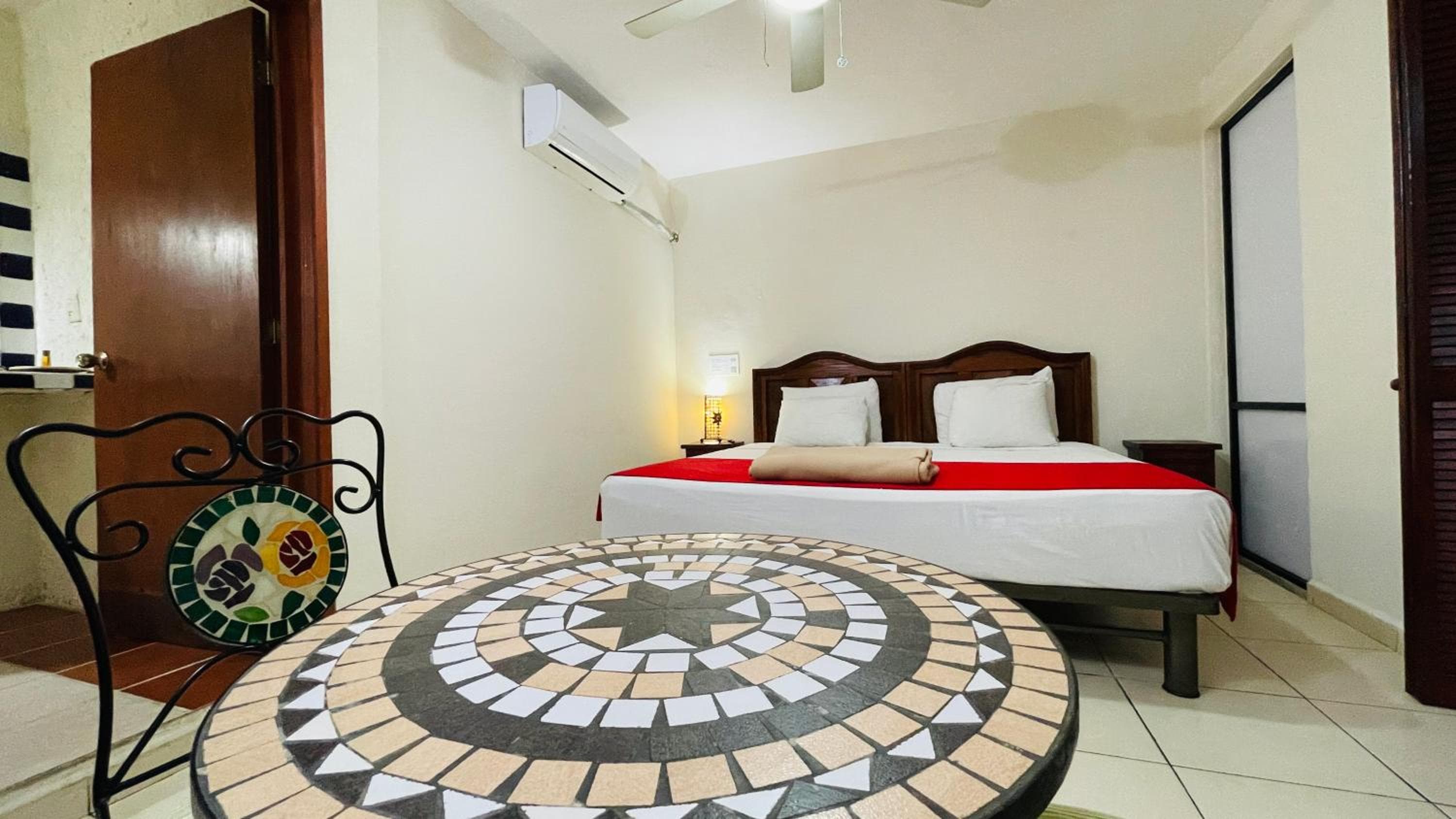 Hotel B&B - 5ª Avenida — 4