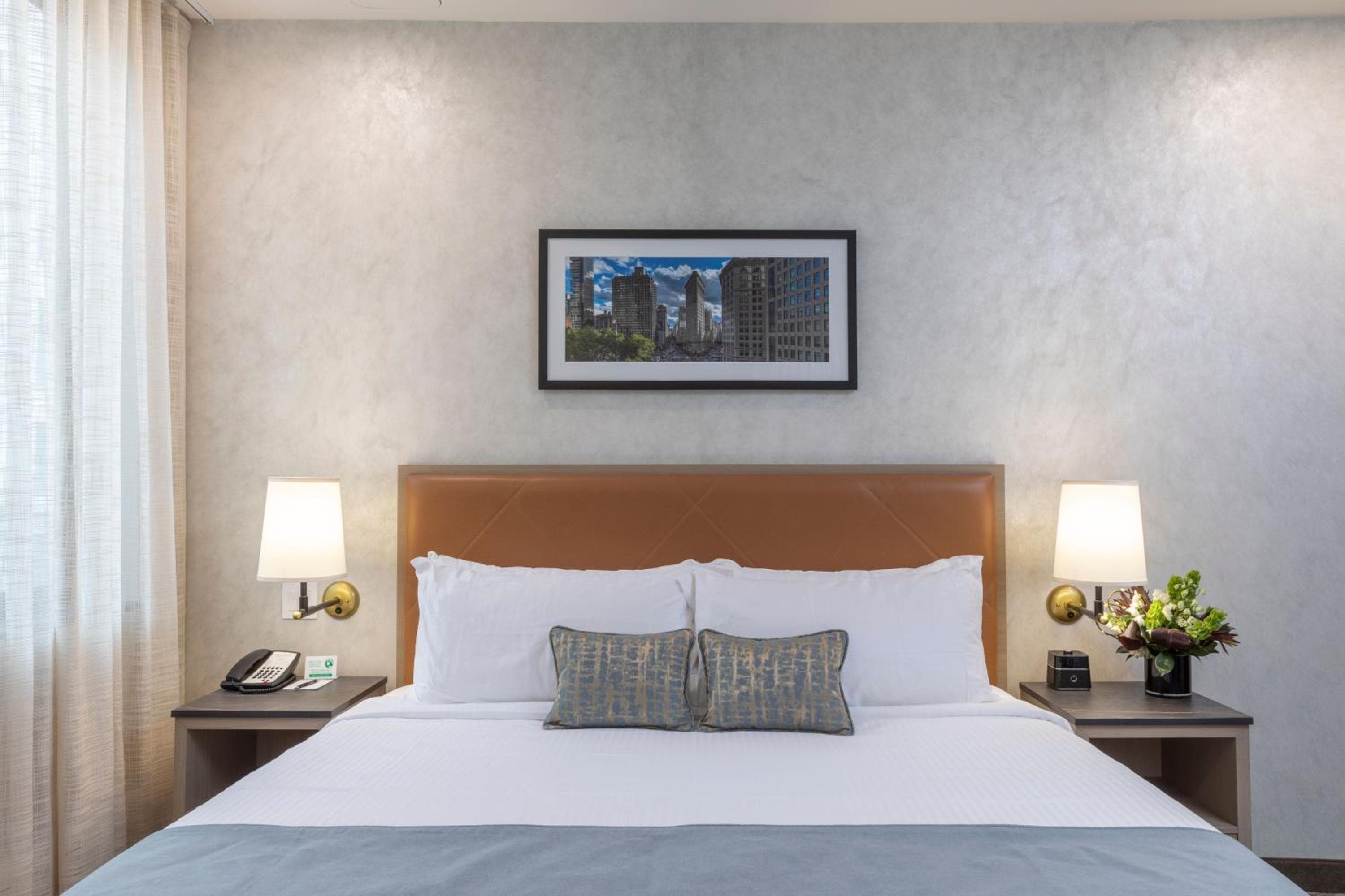 Broadway Plaza Hotel — 7