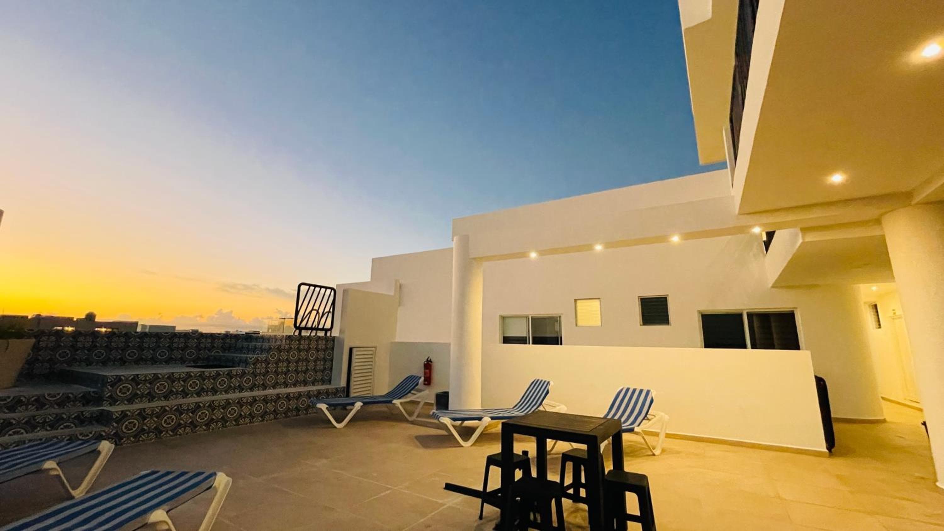 WINDAY HOTEL - Cerca 5a Avenida — 29