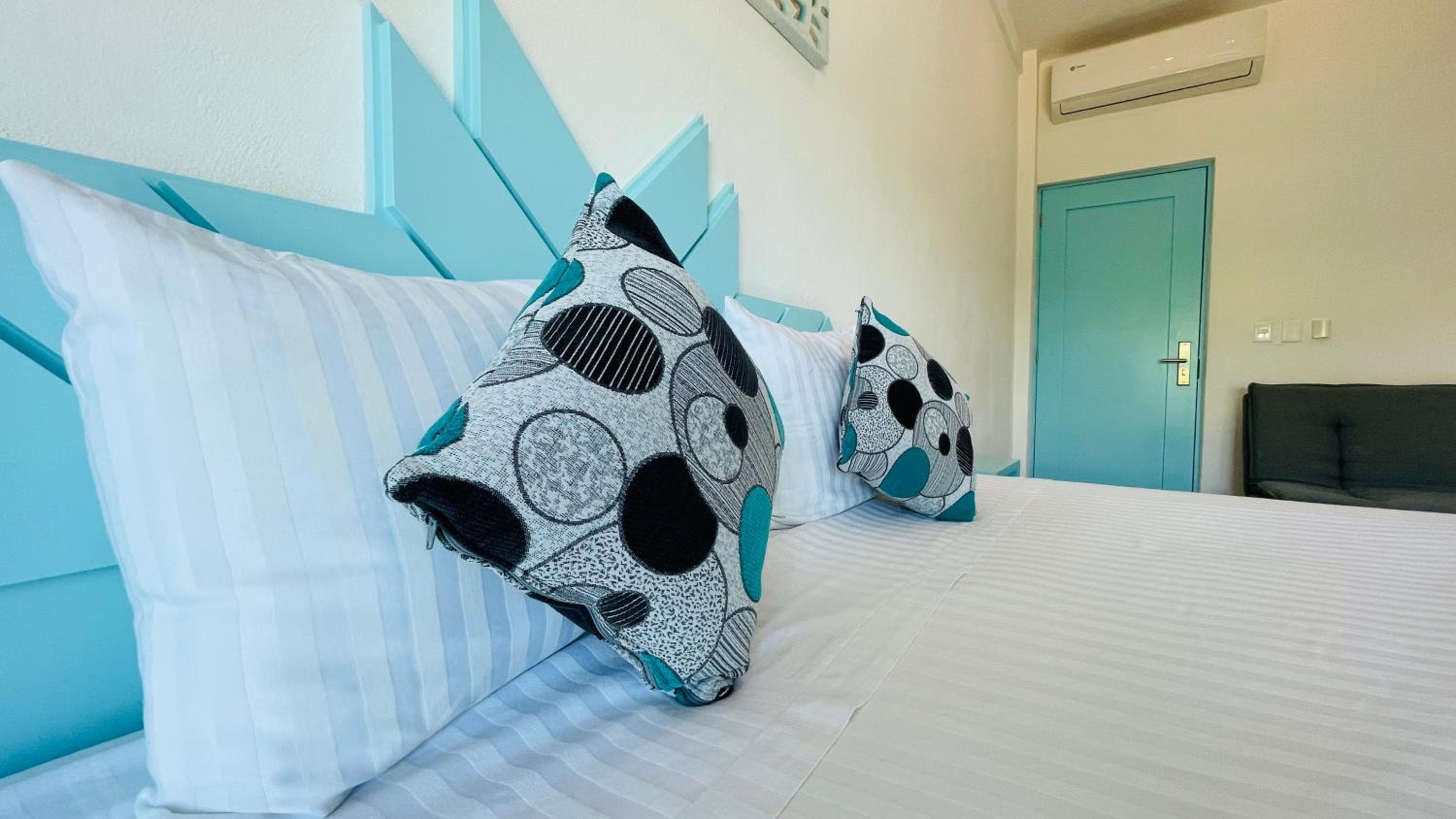 WIN DAY Playa - Hotel Express — 10