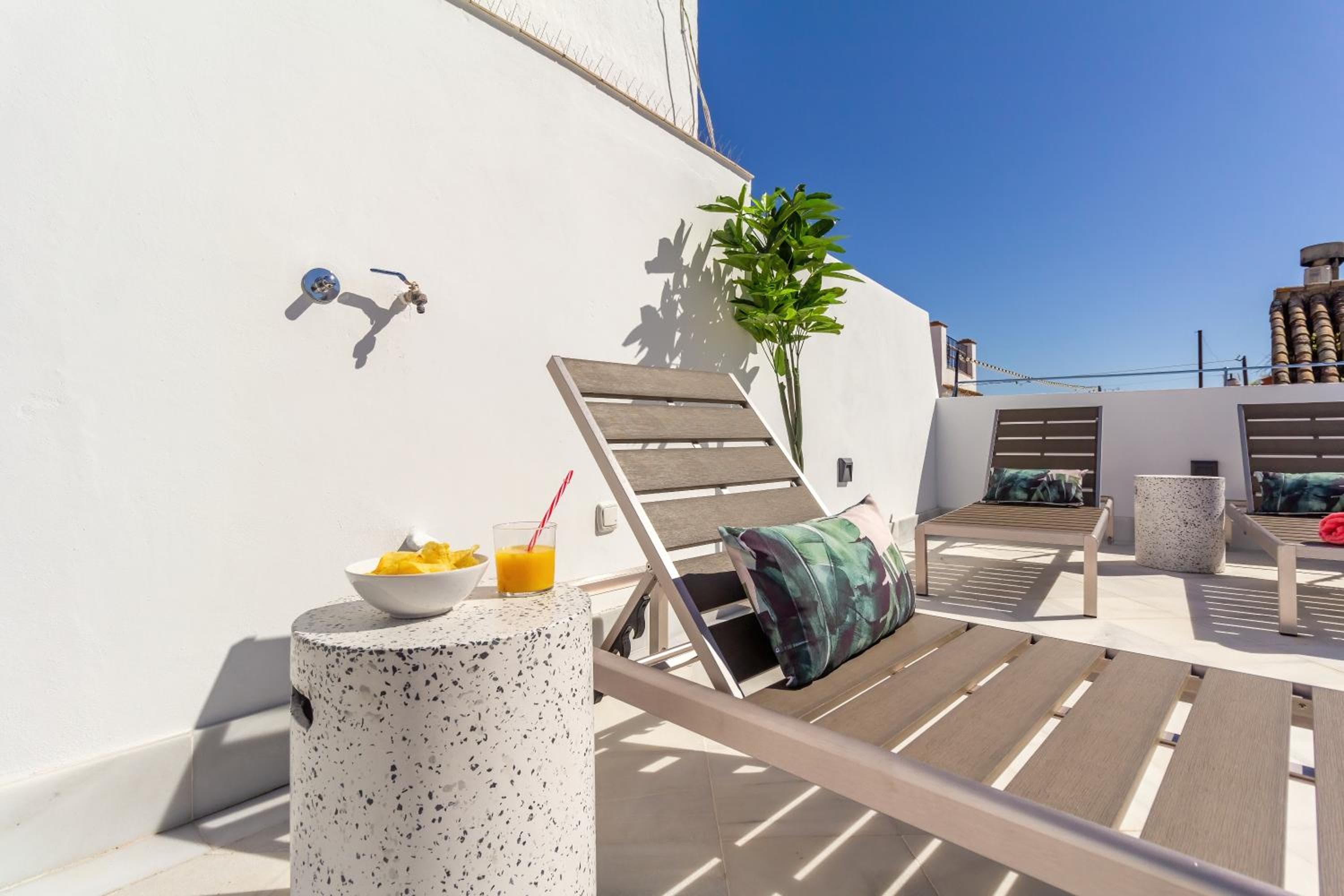 Feelathome San Lorenzo Apartments — 7