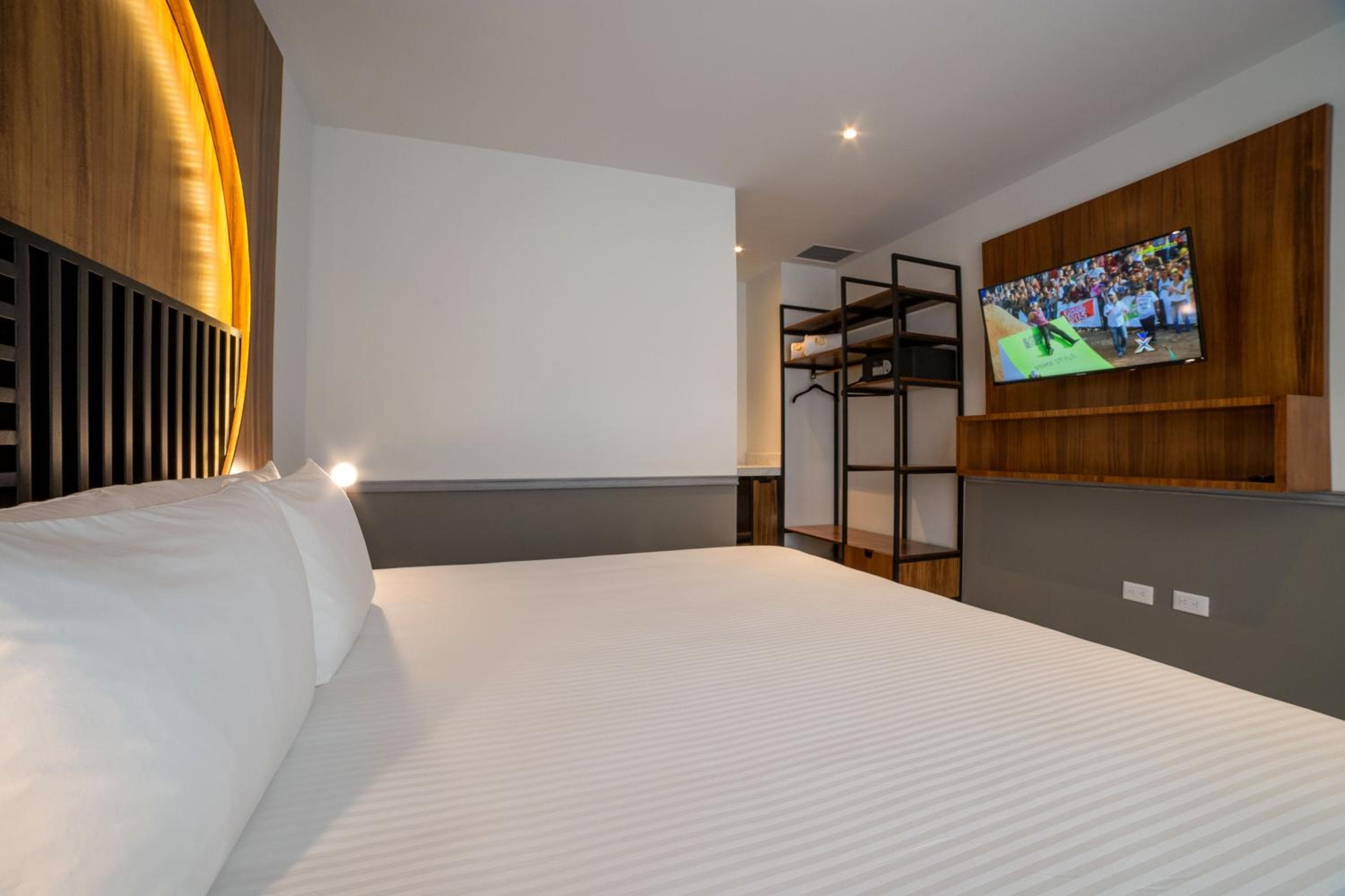 Singular Joy Vacation Rentals — 6