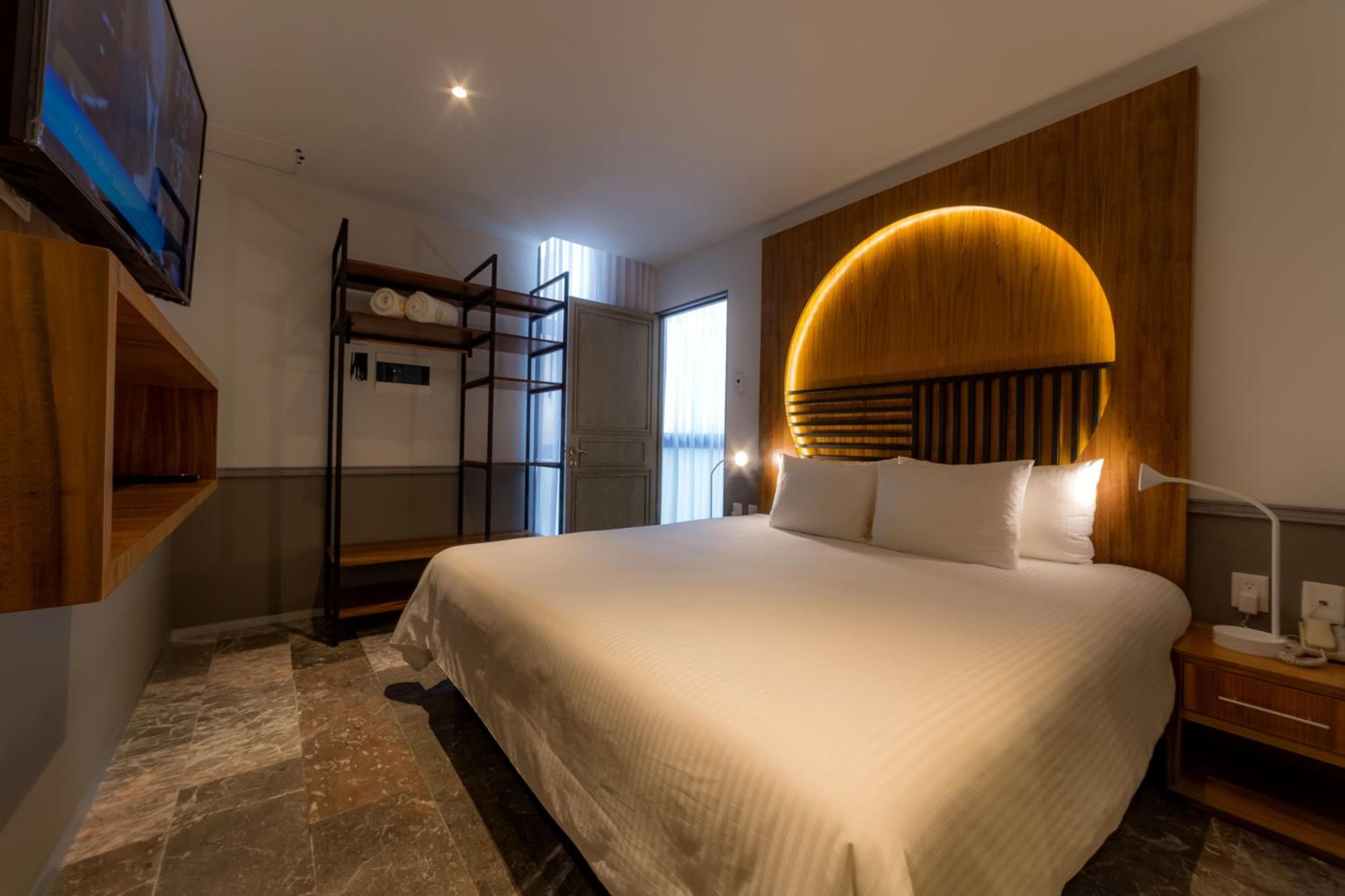 Singular Joy Vacation Rentals — 19