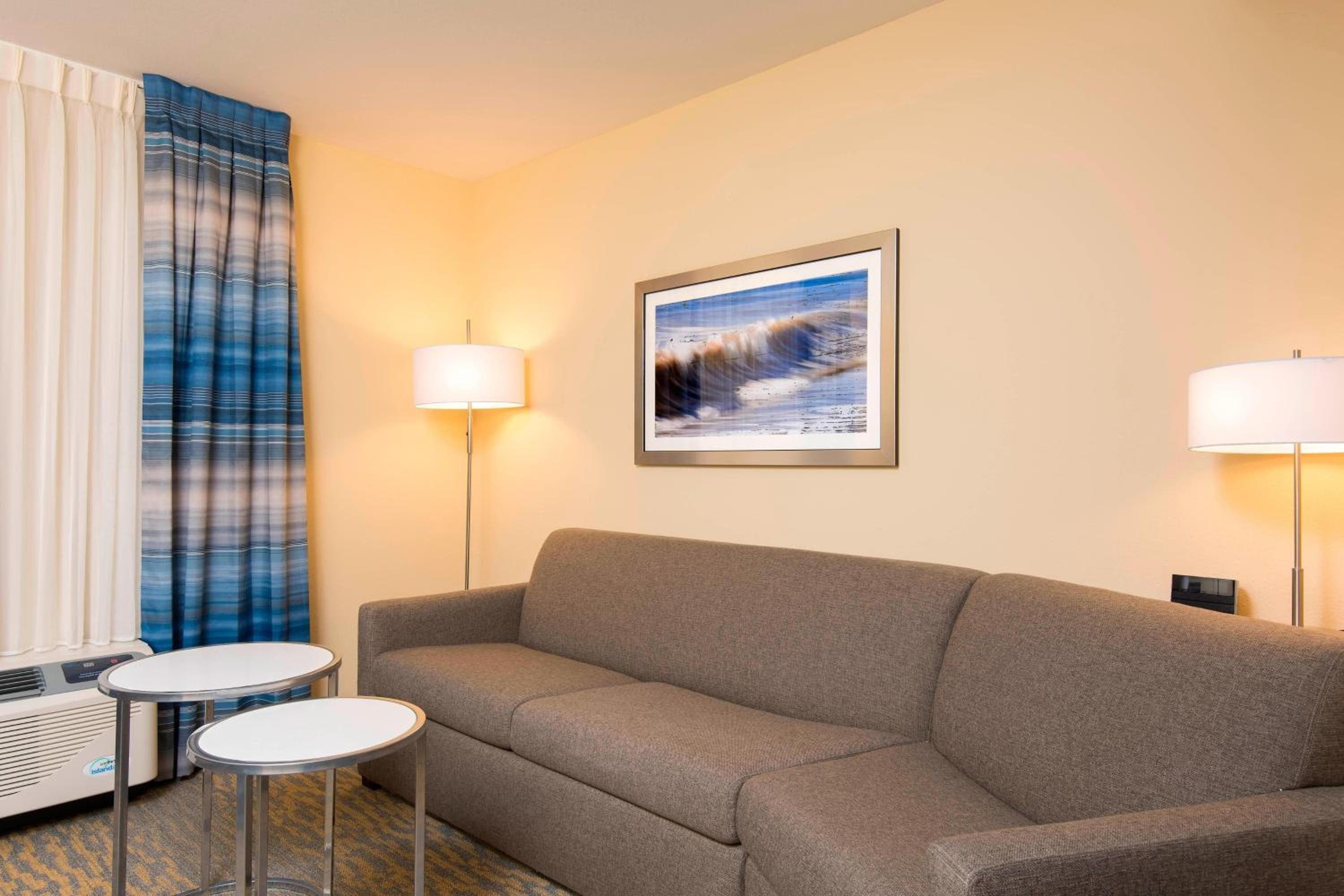 Fairfield Inn & Suites by Marriott Tampa Westshore/Aeropuerto — 13