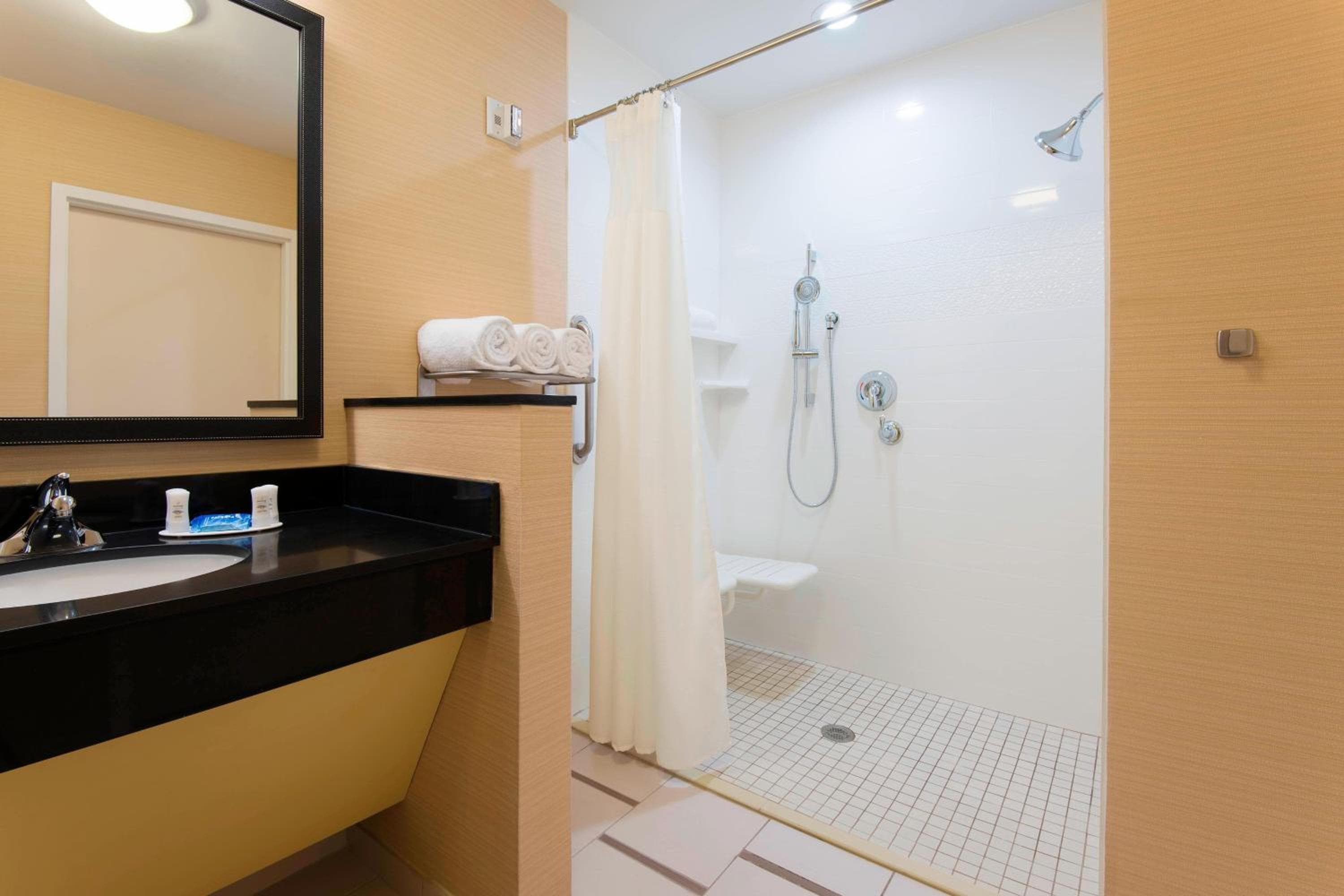 Fairfield Inn & Suites by Marriott Tampa Westshore/Aeropuerto — 16