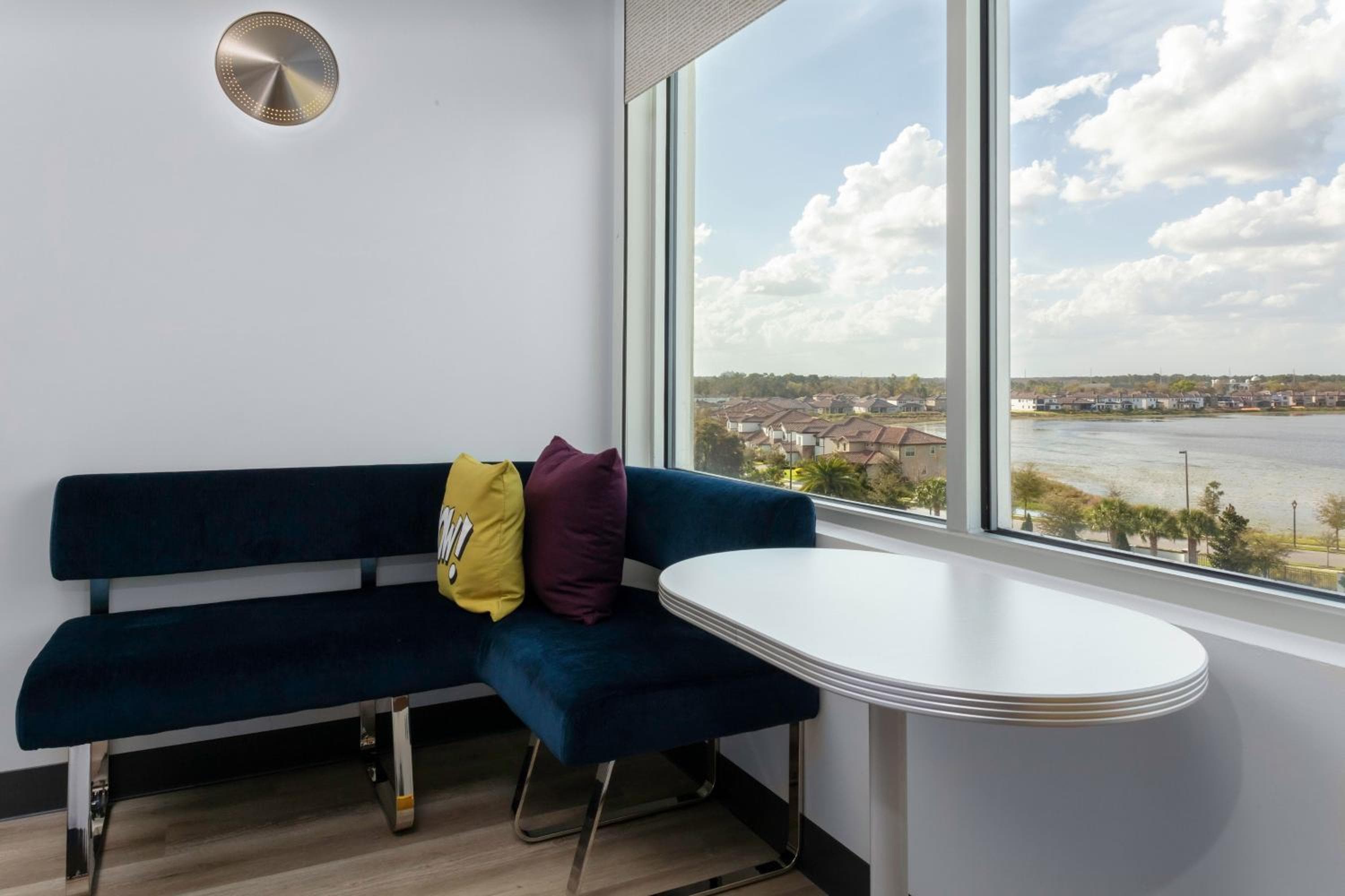 Aloft Orlando Lake Buena Vista — 13