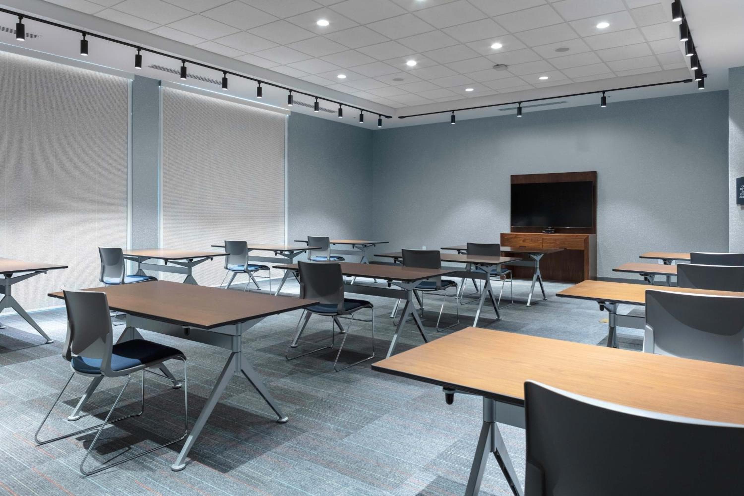 Aloft by Marriott Orlando Lake Buena Vista — 3