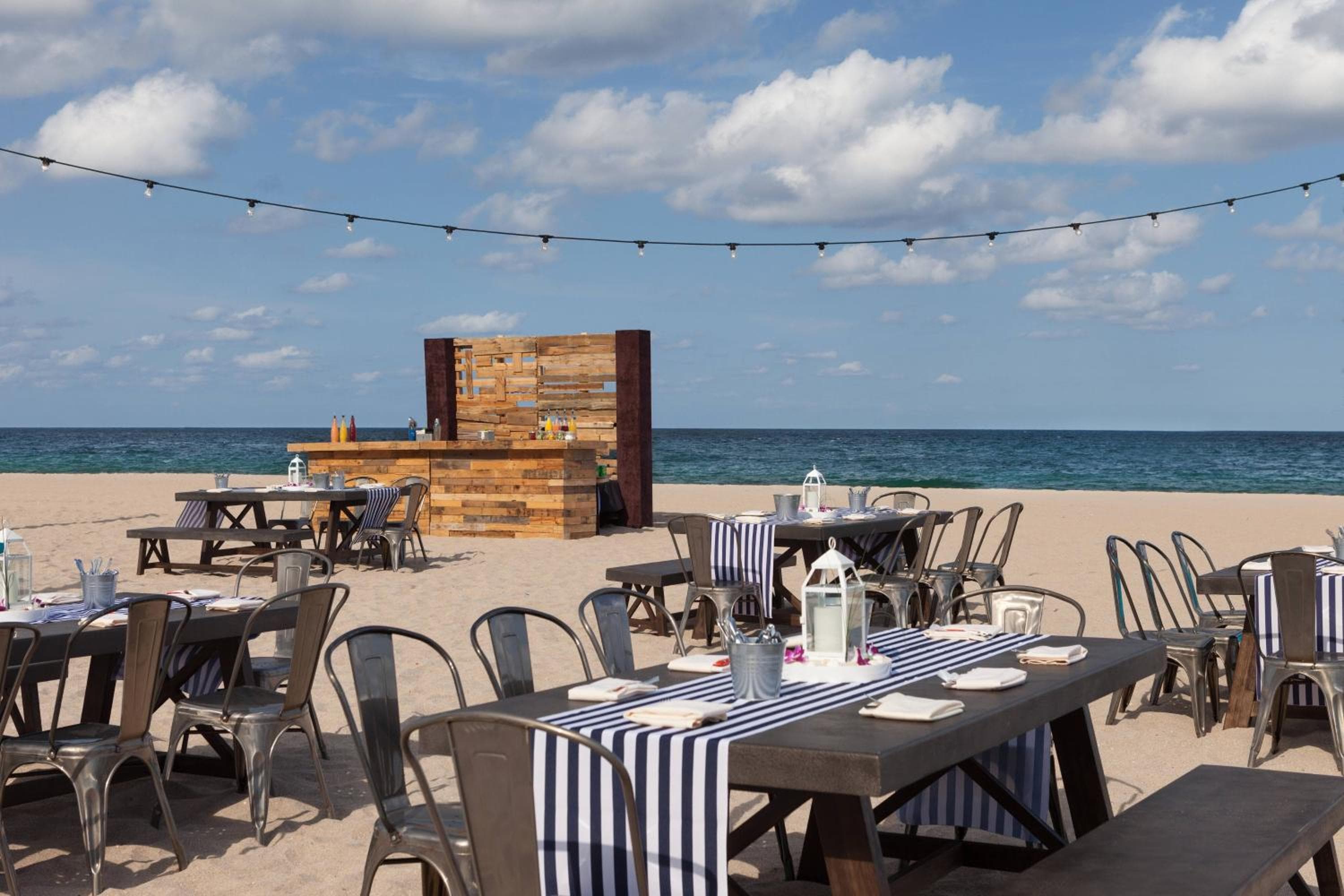 Fort Lauderdale Marriott Harbor Beach Resort & Spa — 6