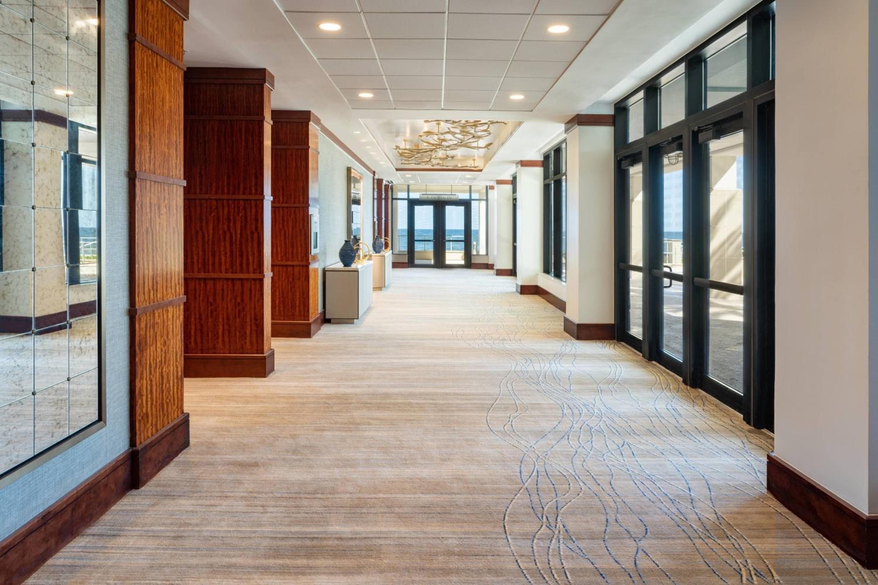 Fort Lauderdale Marriott Harbor Beach Resort & Spa — 16