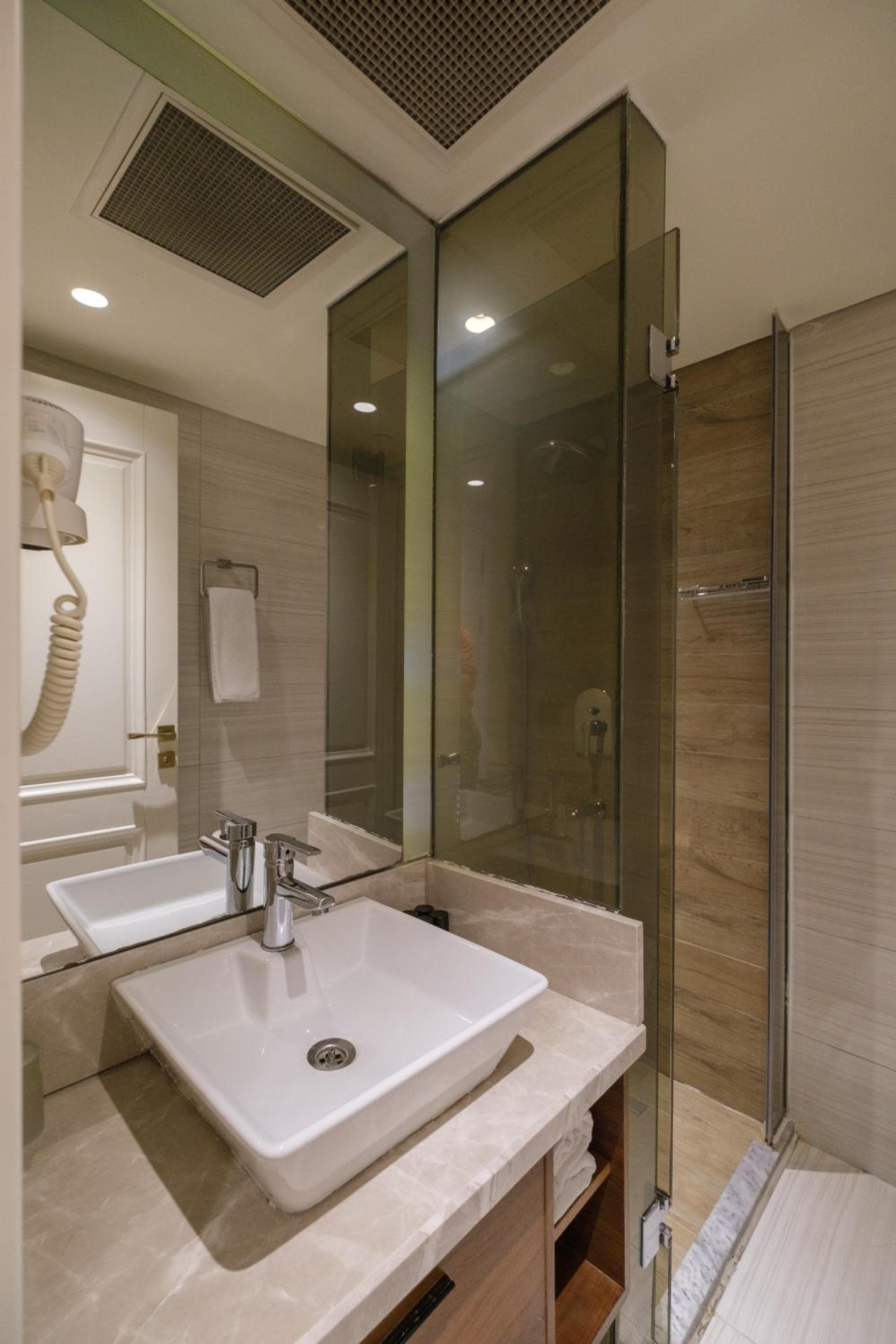 Golden Age Hotel Taksim — 15