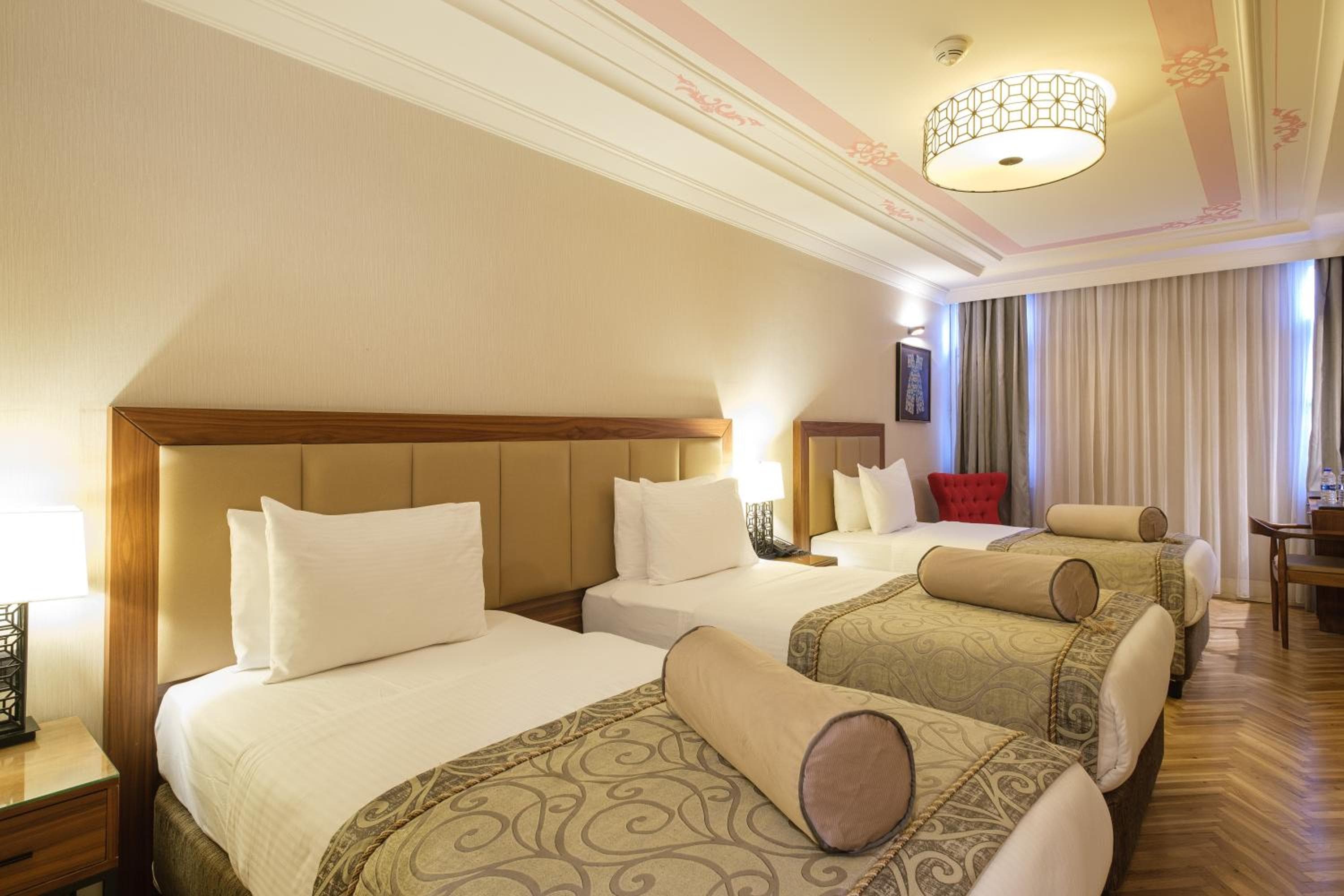 Golden Age Hotel Taksim — 25