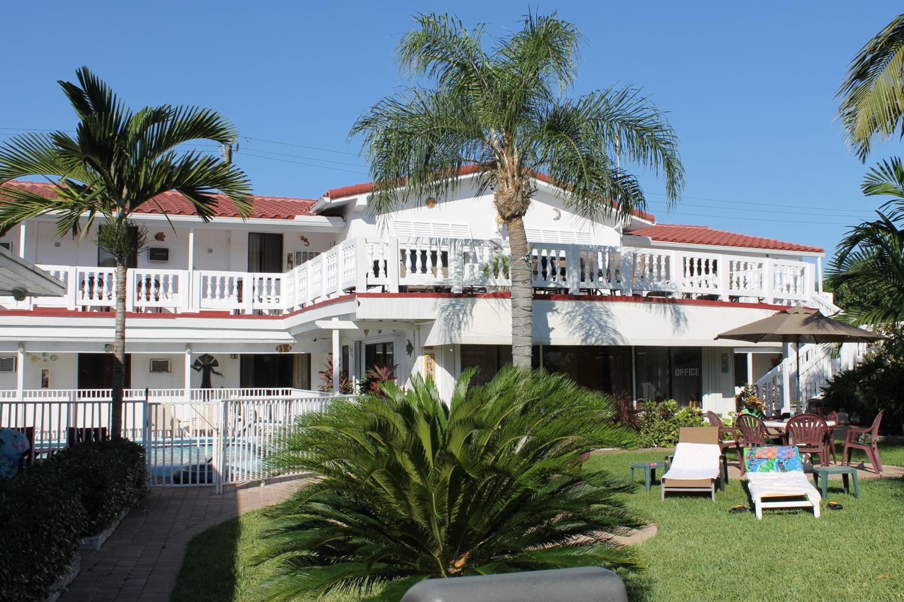 Breakaway Inn Guest House — 13