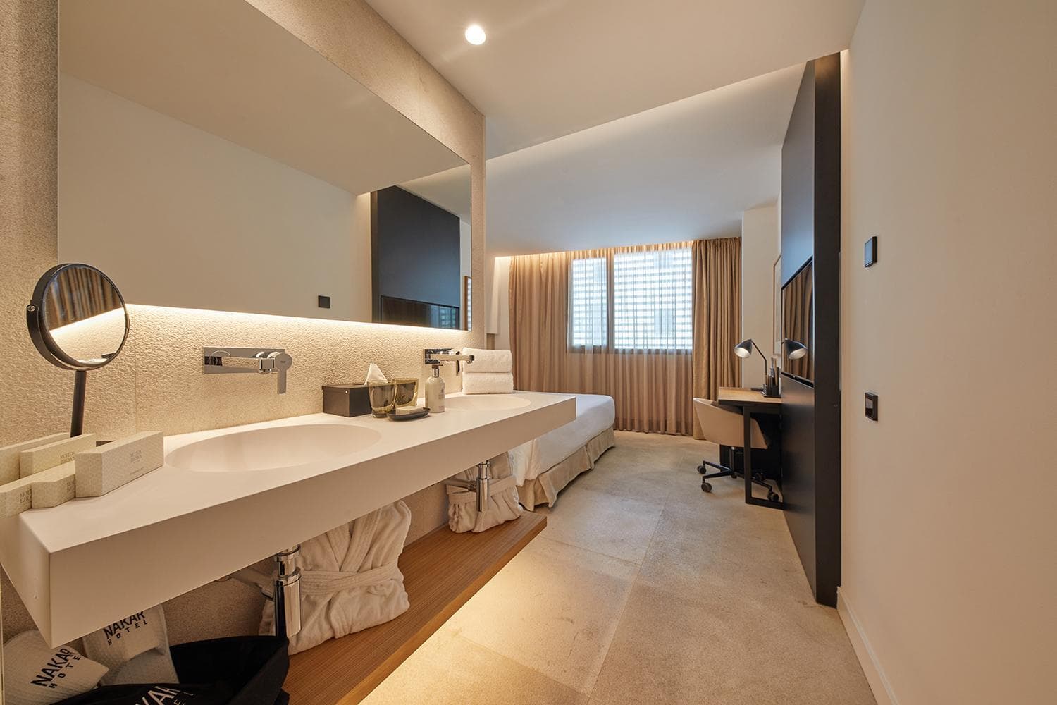 Nakar Hotel — 18