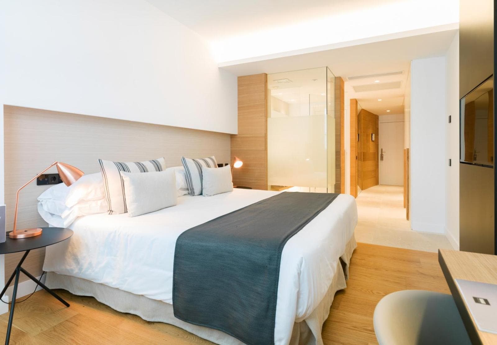 Nakar Hotel — 23