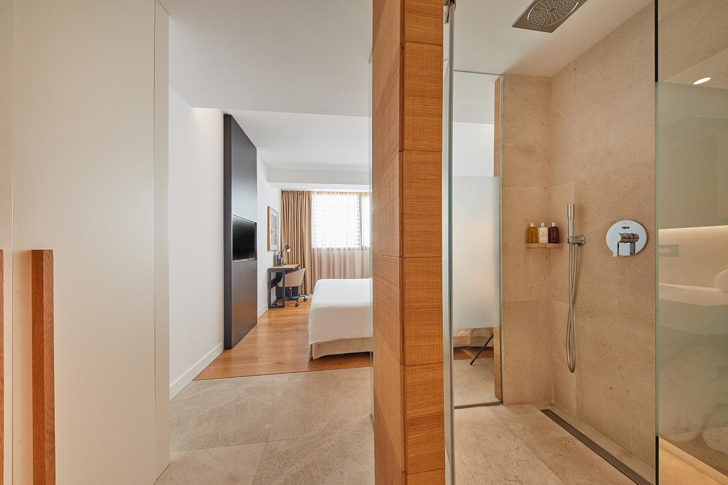 Hotel Nakar — 12