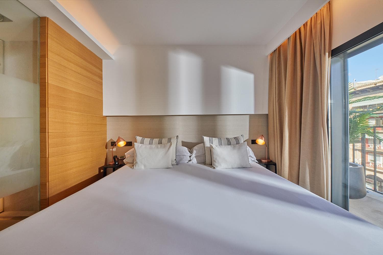Nakar Hotel — 6