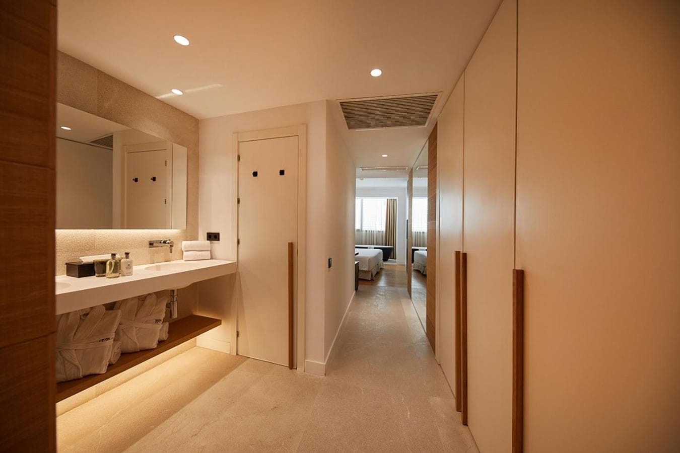 Nakar Hotel — 7