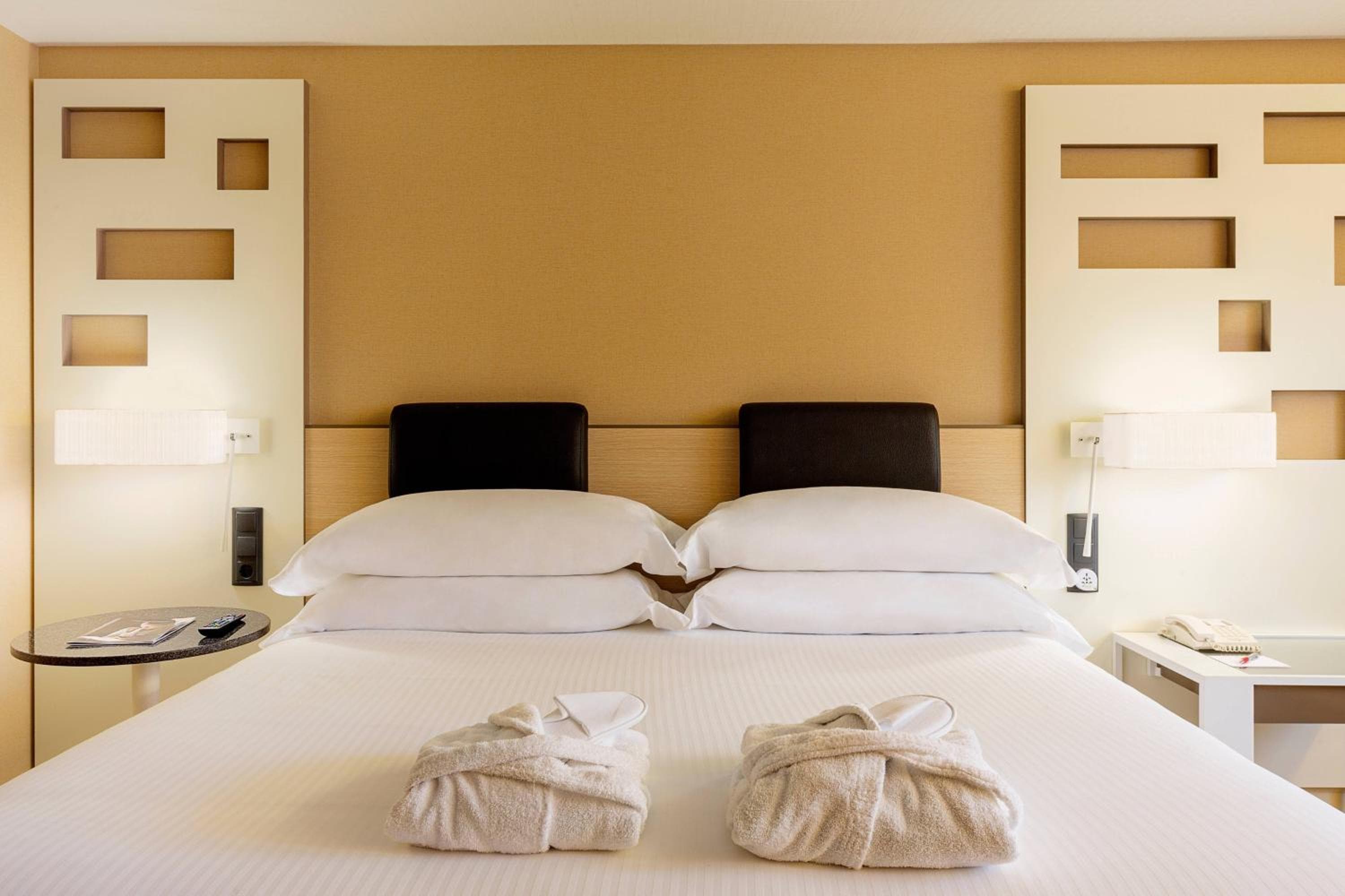 Madrid Marriott Auditorium Hotel & Conference Center — 5