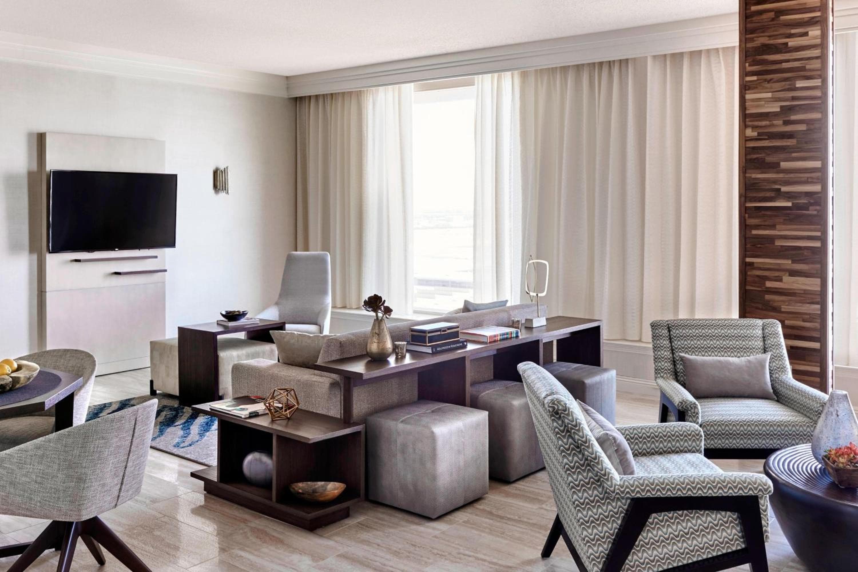 Los Angeles Airport Marriott — 26