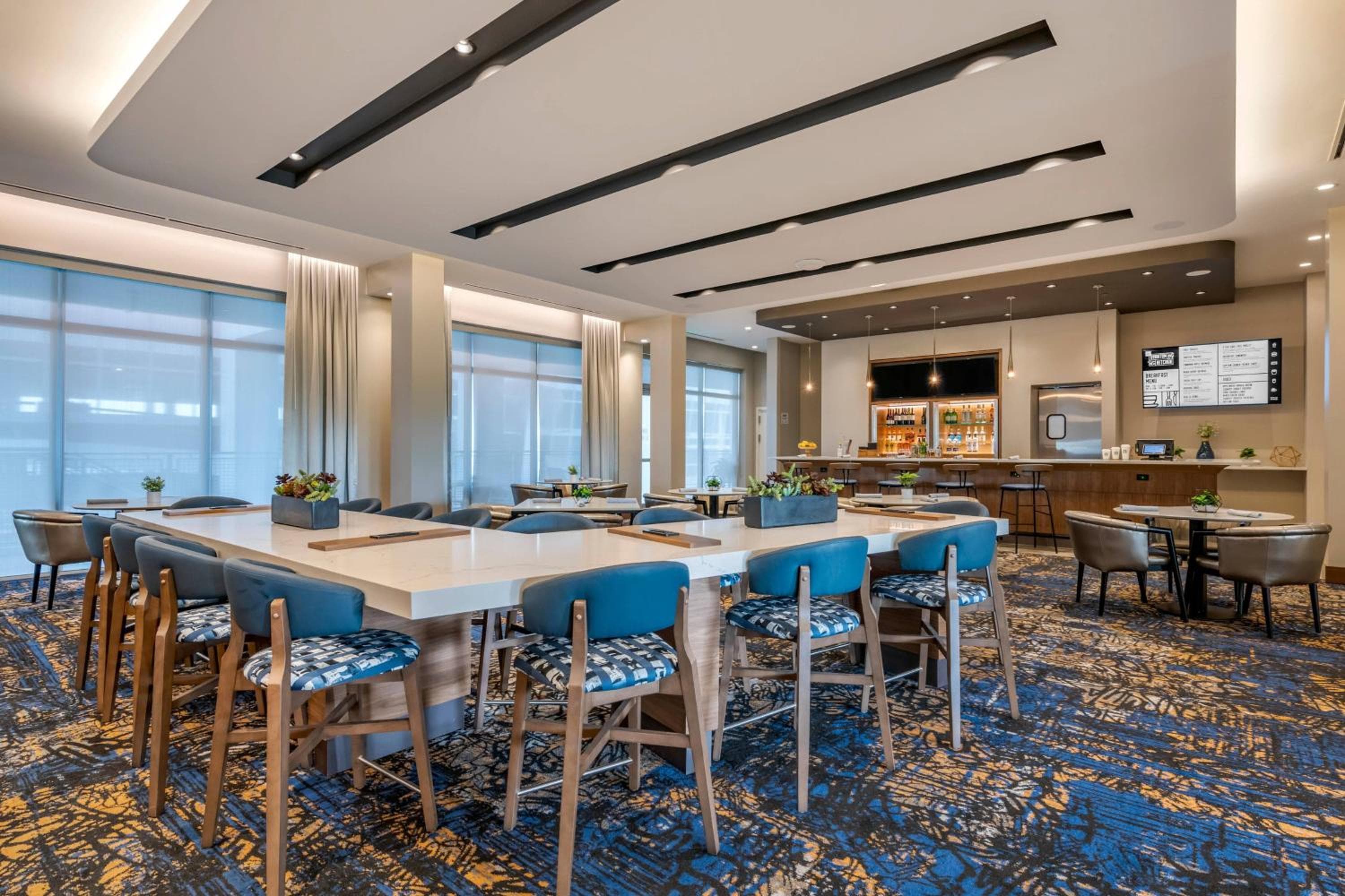 Courtyard by Marriott Fort Lauderdale Downtown — 13