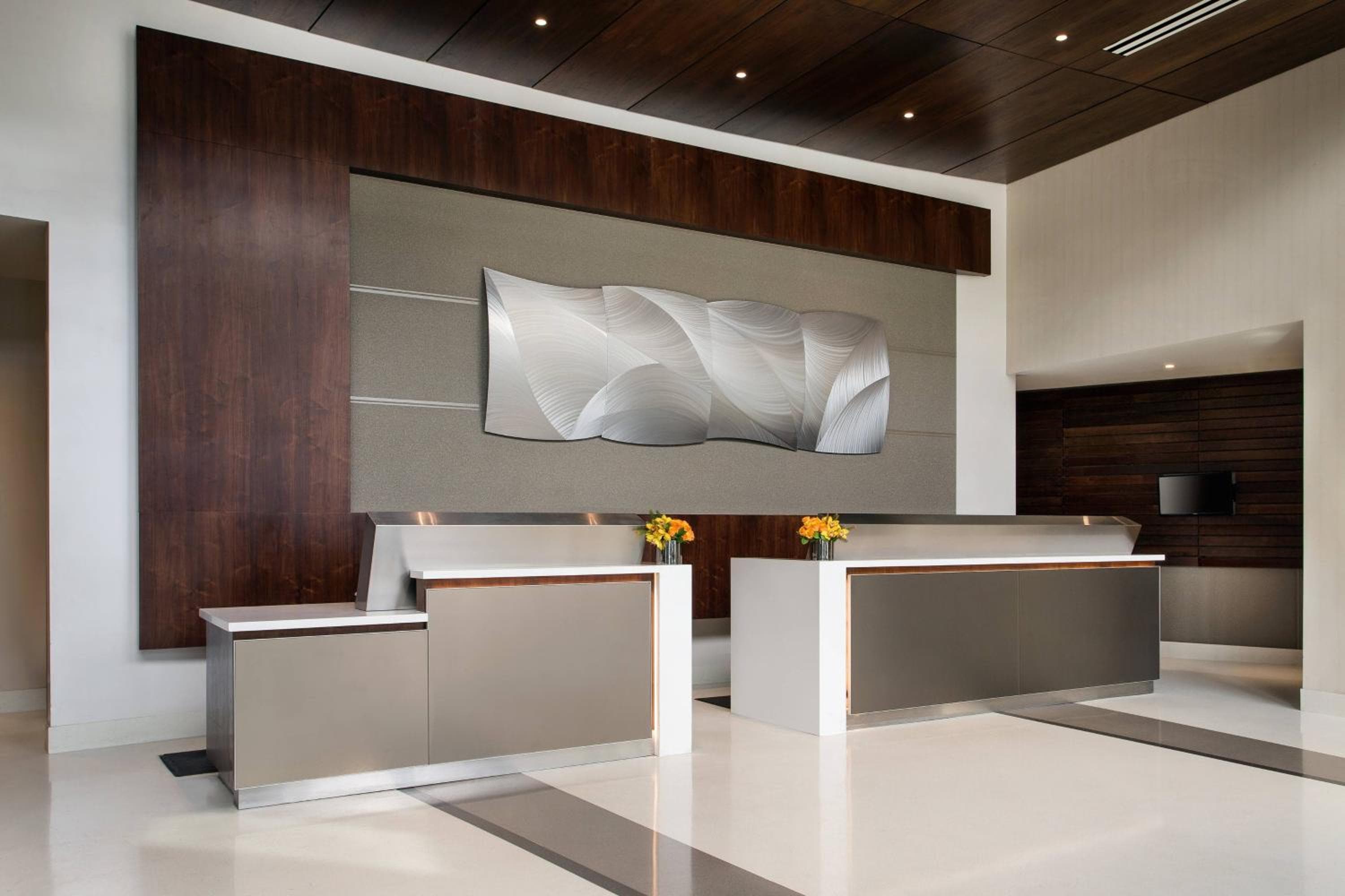 Courtyard by Marriott Los Angeles L.A. LIVE — 2
