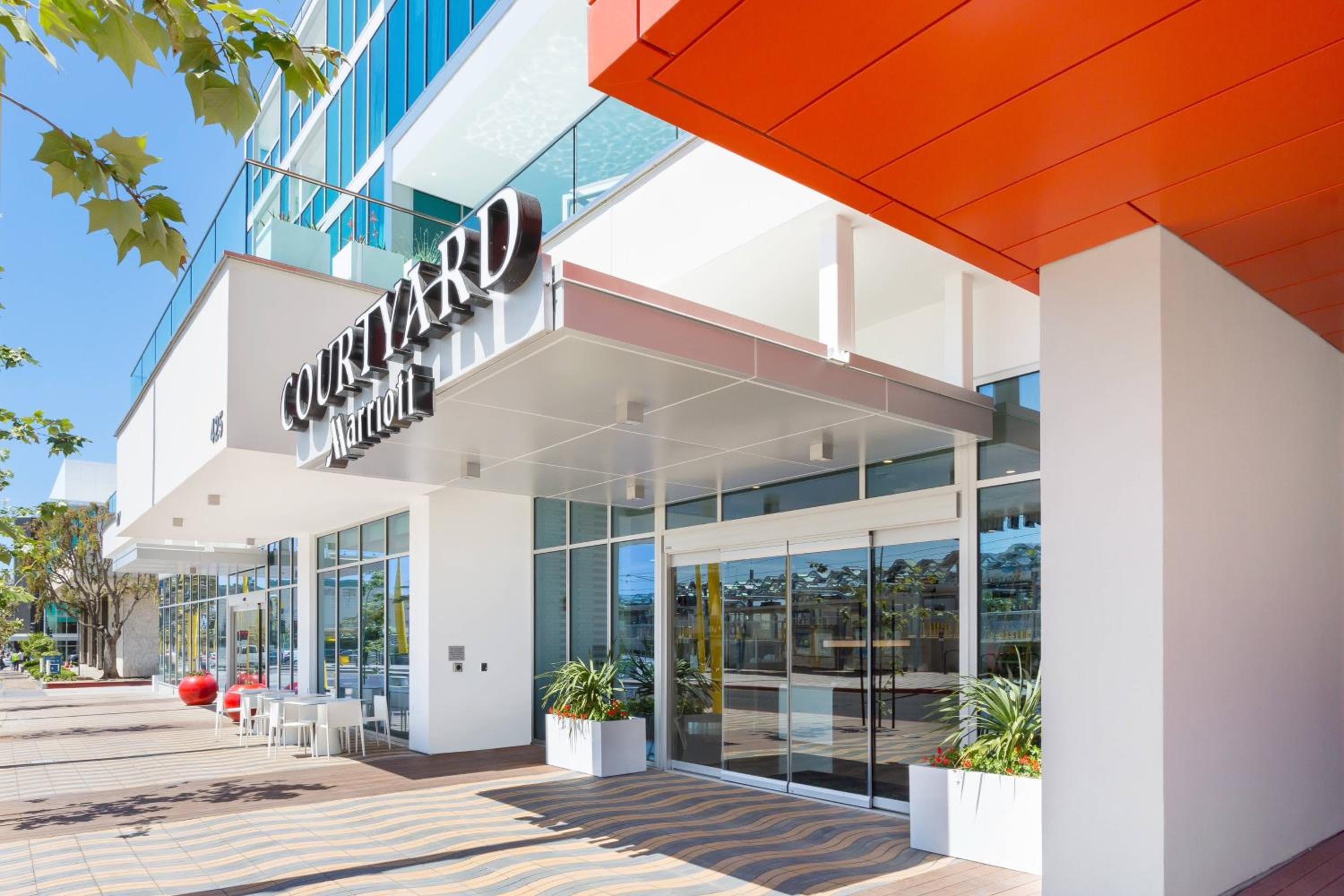 Courtyard by Marriott Santa Monica — 3