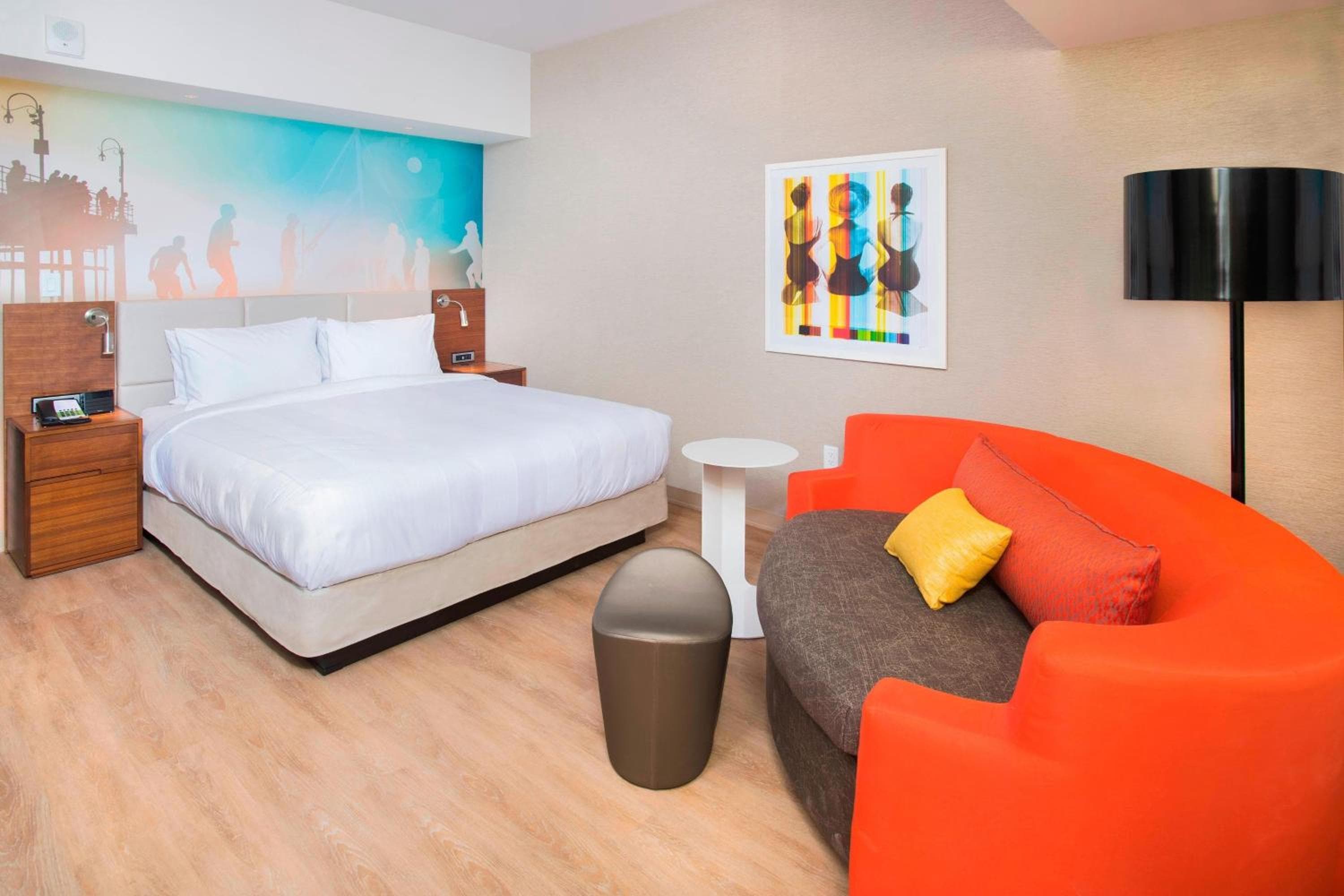 Courtyard by Marriott Santa Monica — 13
