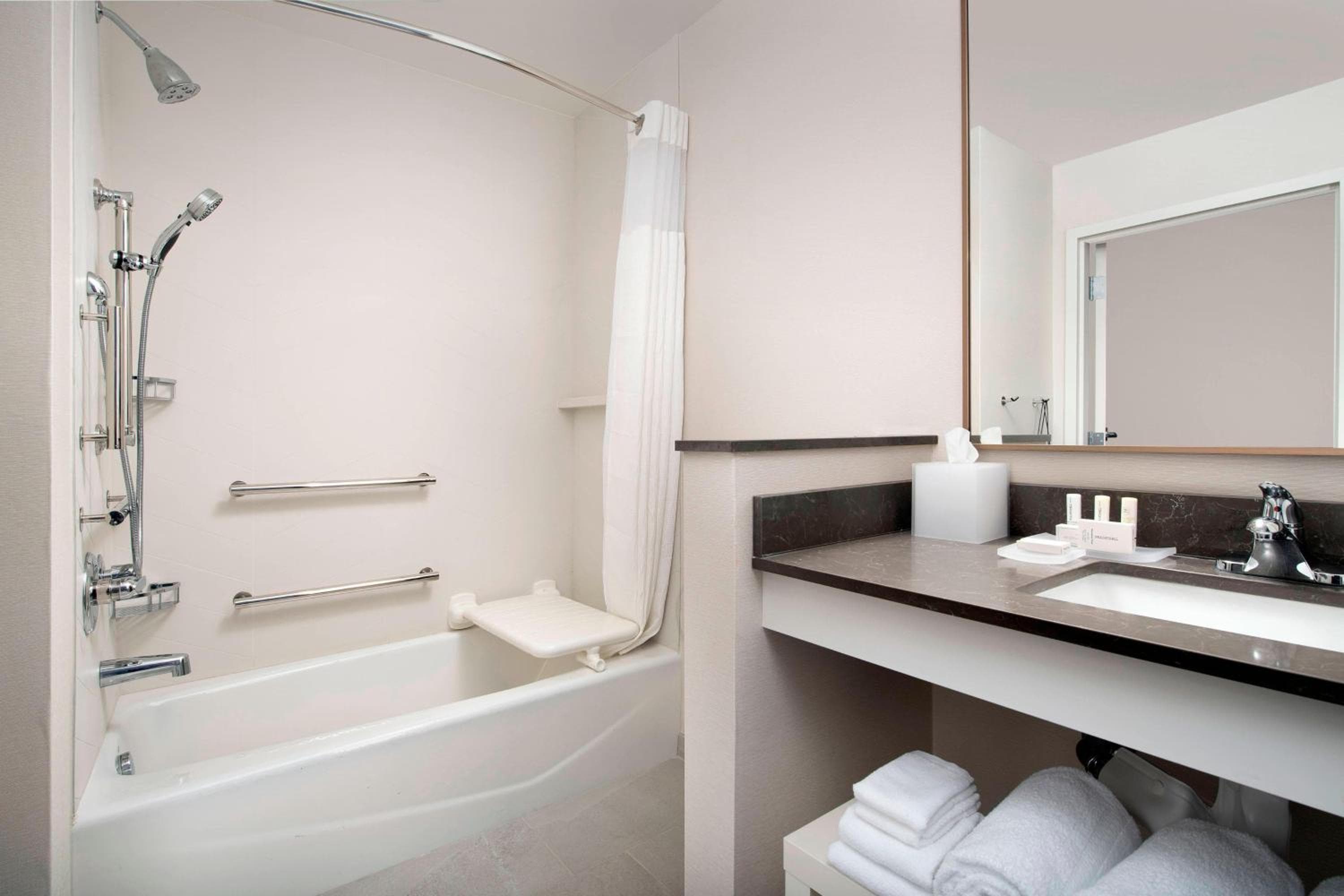 Fairfield Inn & Suites by Marriott Miami Airport West/Doral — 12