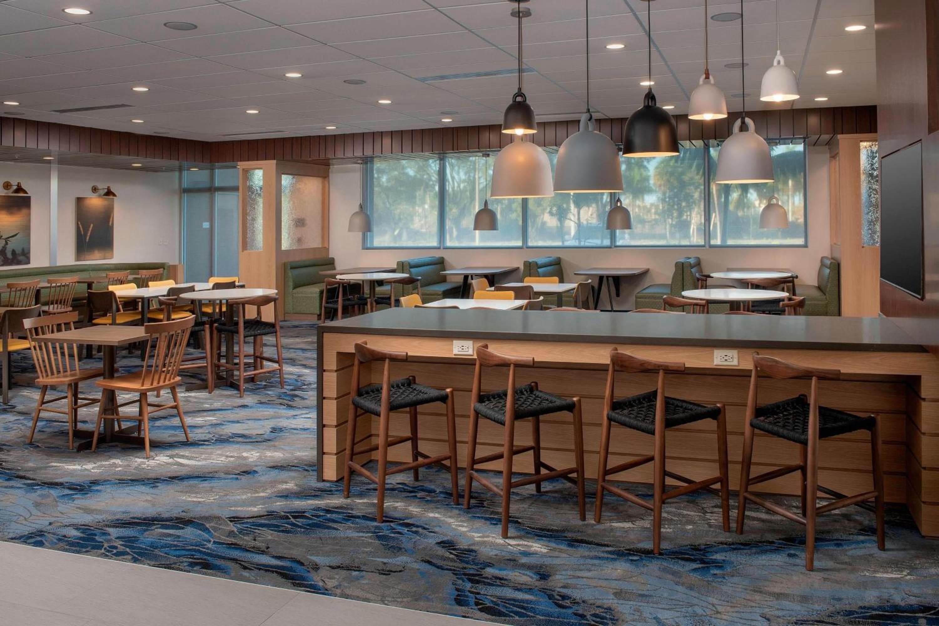 Fairfield Inn & Suites by Marriott Miami Airport West/Doral — 24