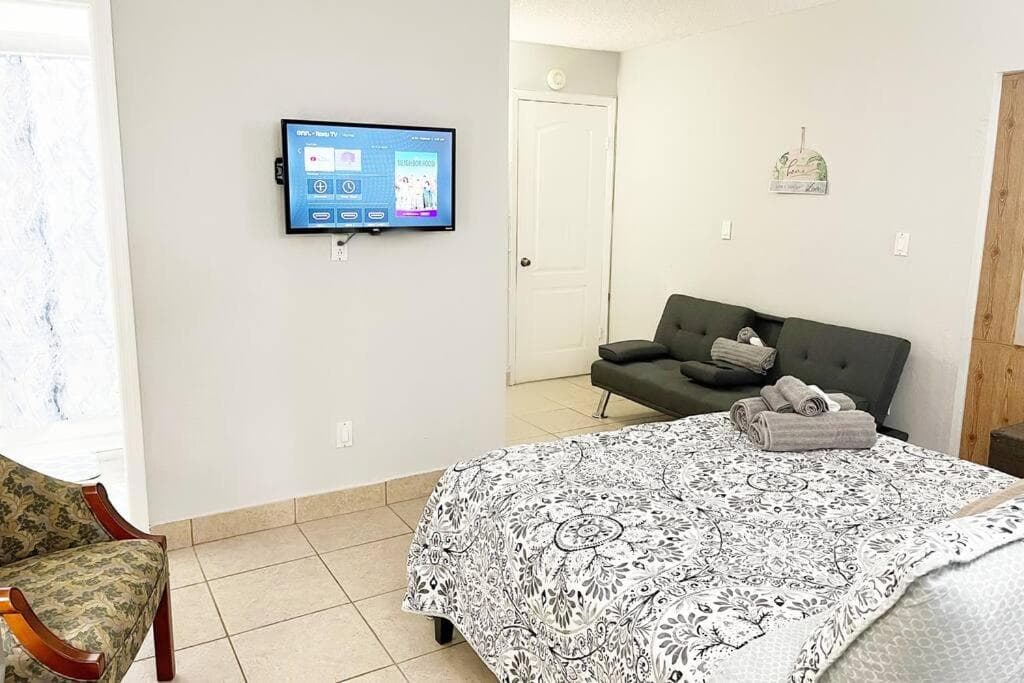 Amazing & cozy Duplex near Zoo Miami ! — 2