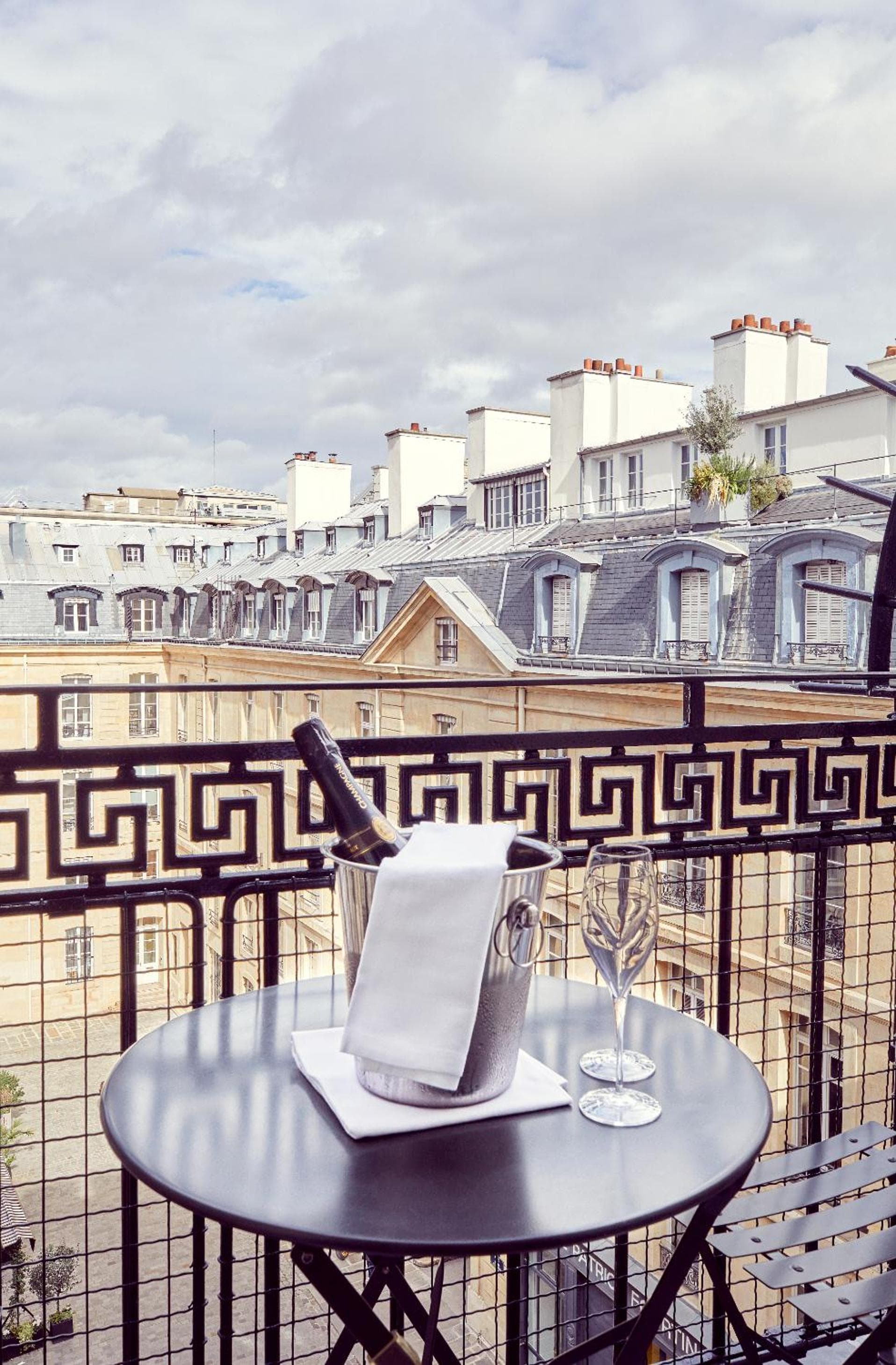 Grand Hôtel Du Palais Royal — 6