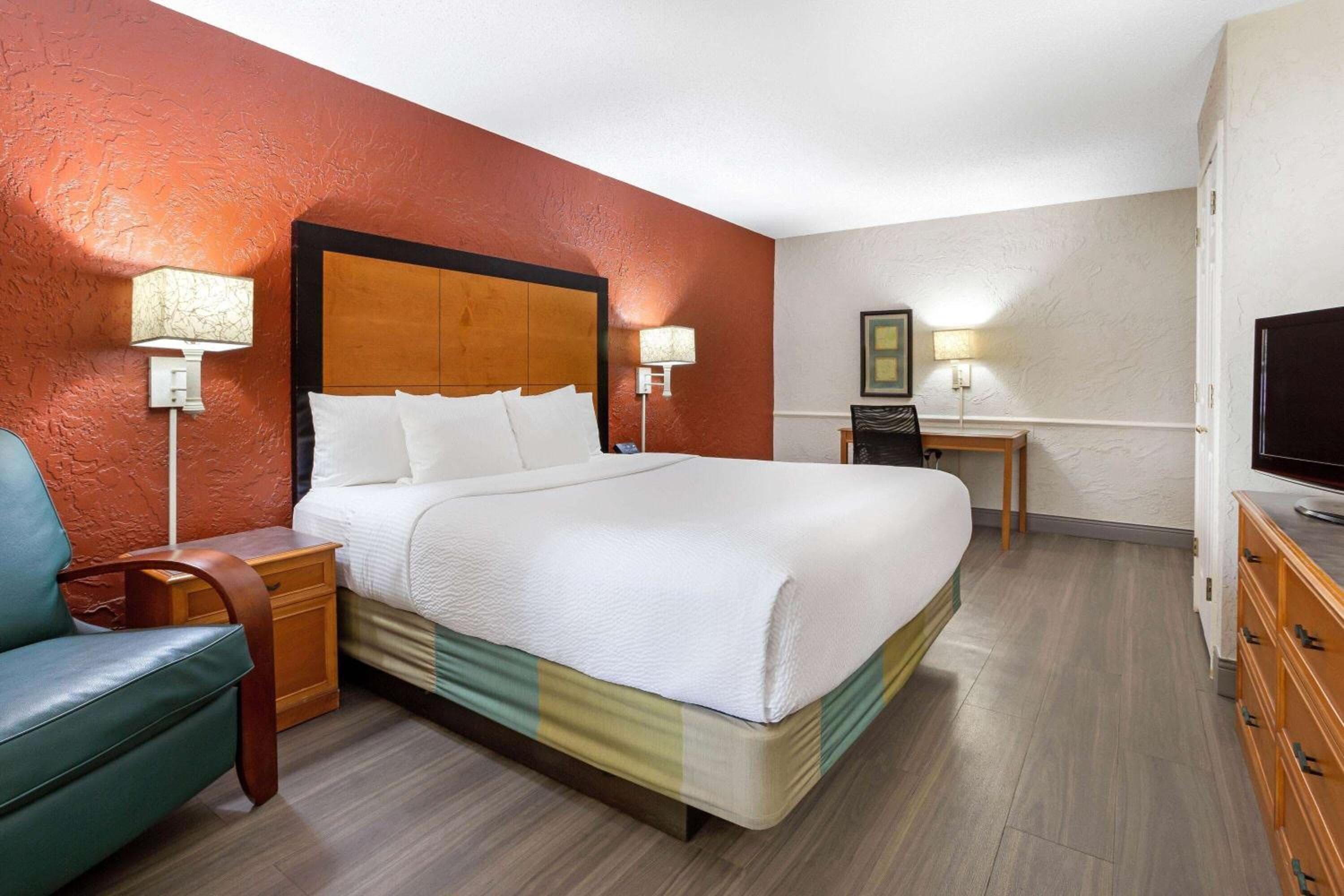 La Quinta Inn Tampa Airport Stadium Westshore — 30