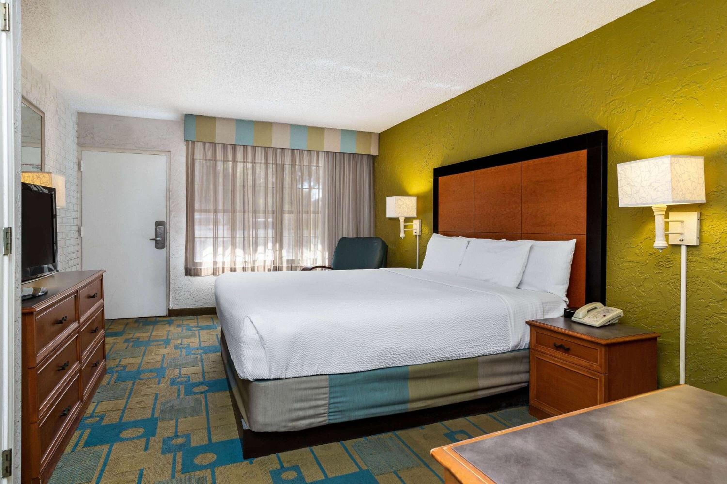 La Quinta Inn Tampa Airport Stadium Westshore — 14