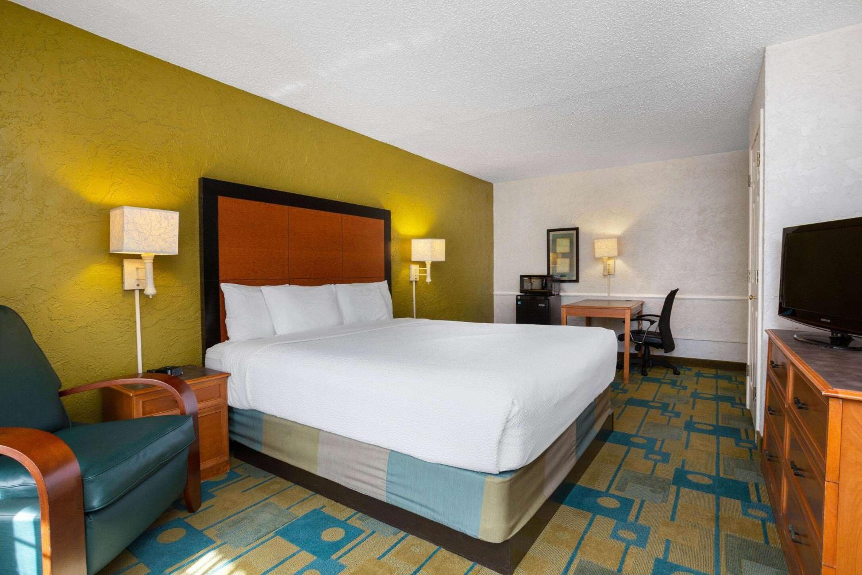 La Quinta Inn Tampa Airport Stadium Westshore — 15