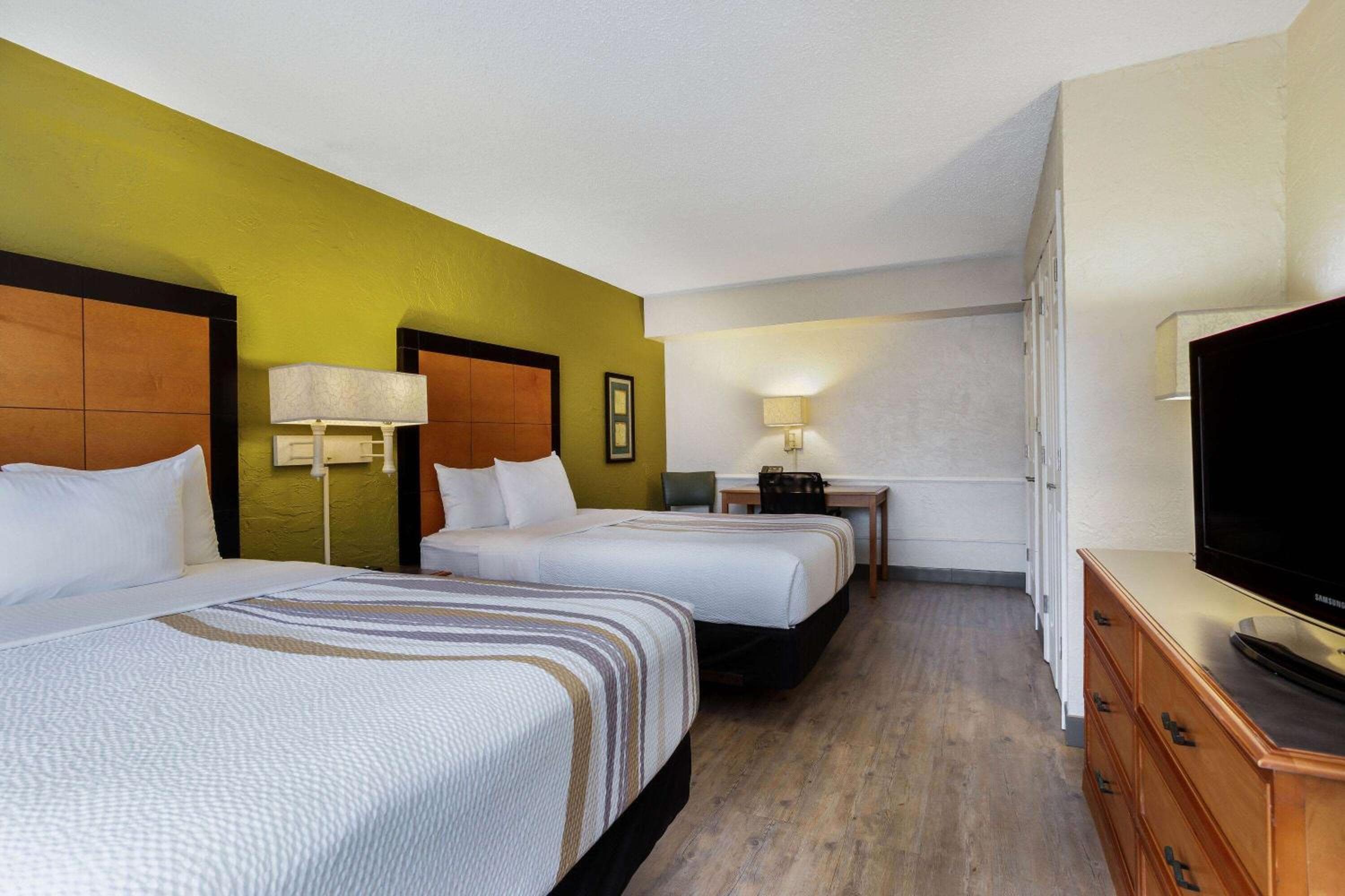 La Quinta Inn Tampa Airport Stadium Westshore — 17