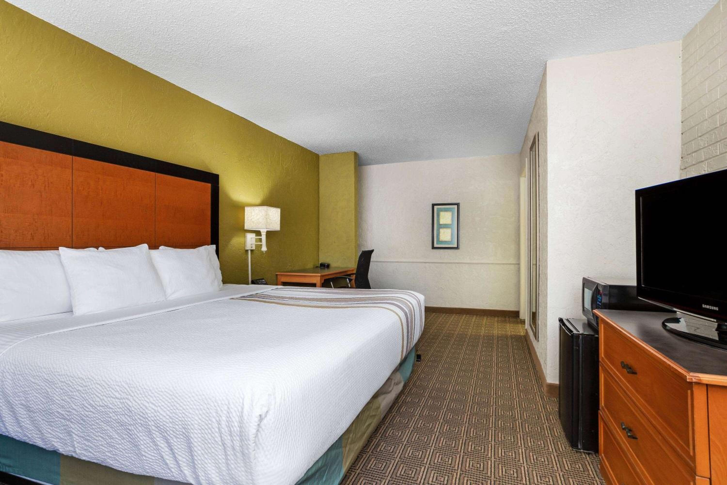 La Quinta Inn Tampa Airport Stadium Westshore — 18