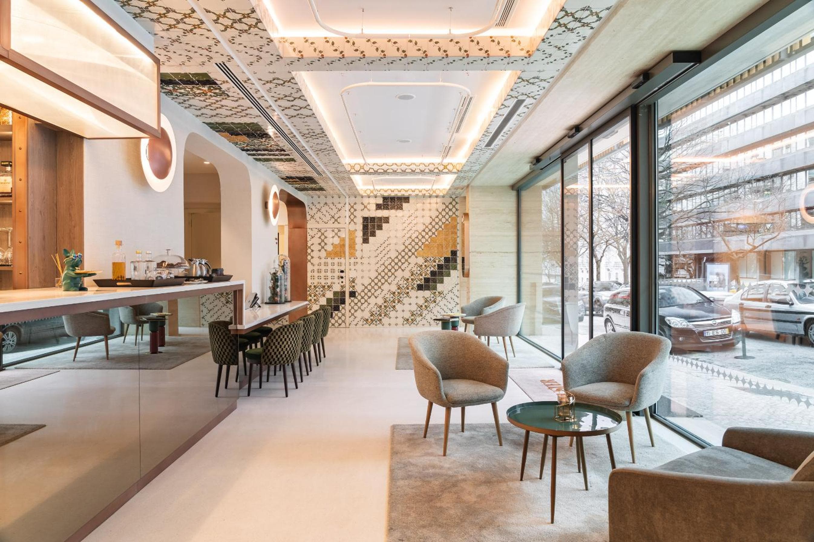 LUSTER Hotel — 2