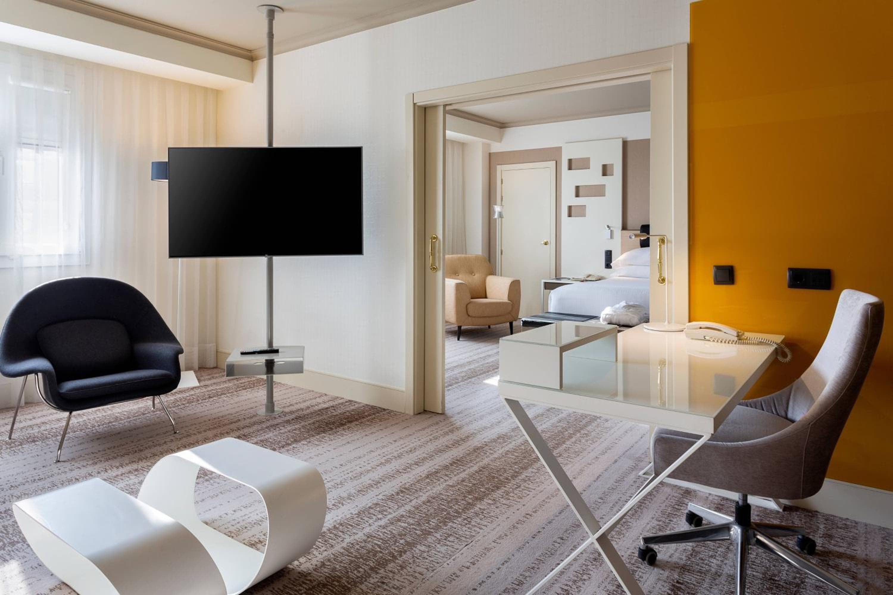 Madrid Marriott Auditorium Hotel & Conference Center — 28