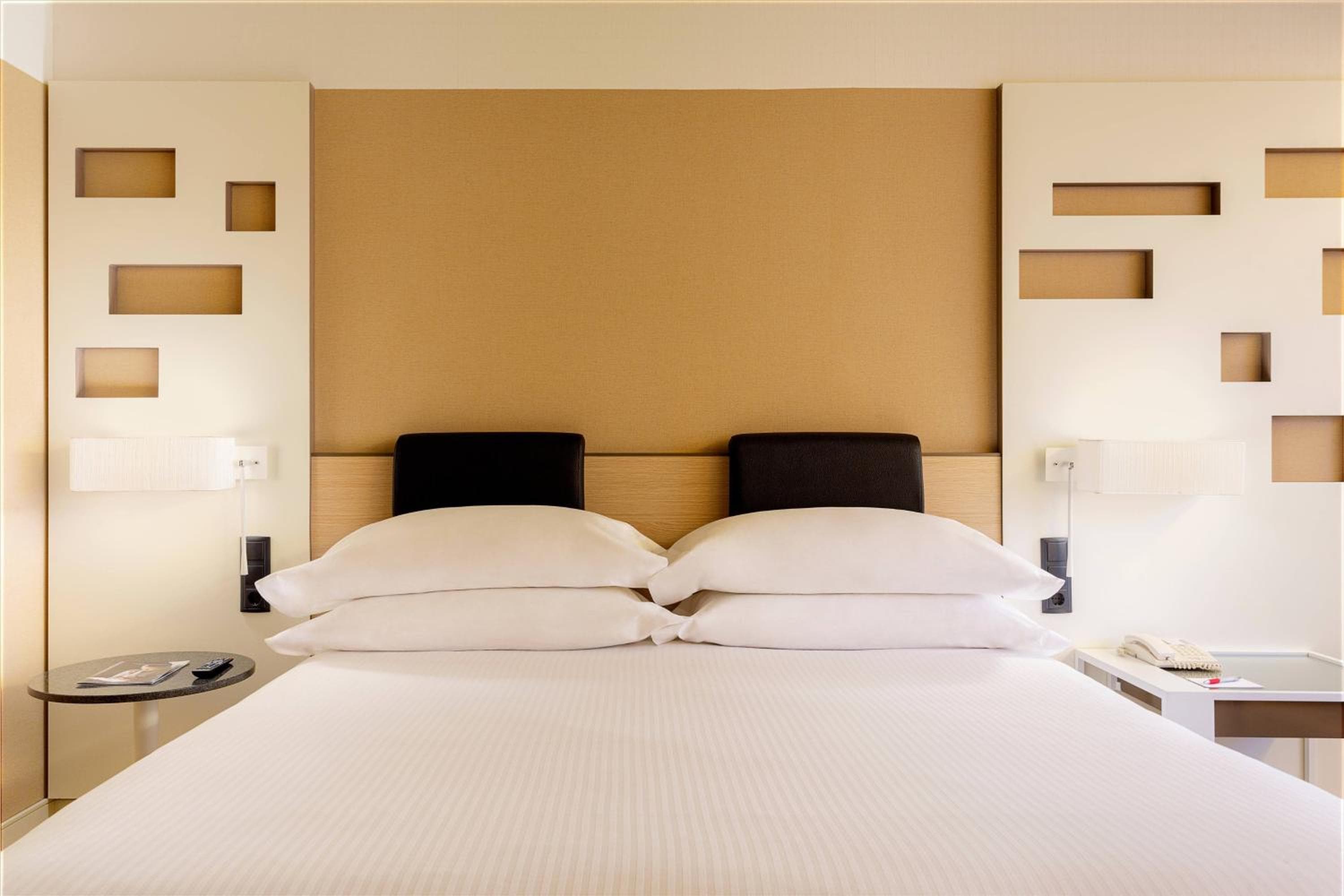 Madrid Marriott Auditorium Hotel & Conference Center — 9