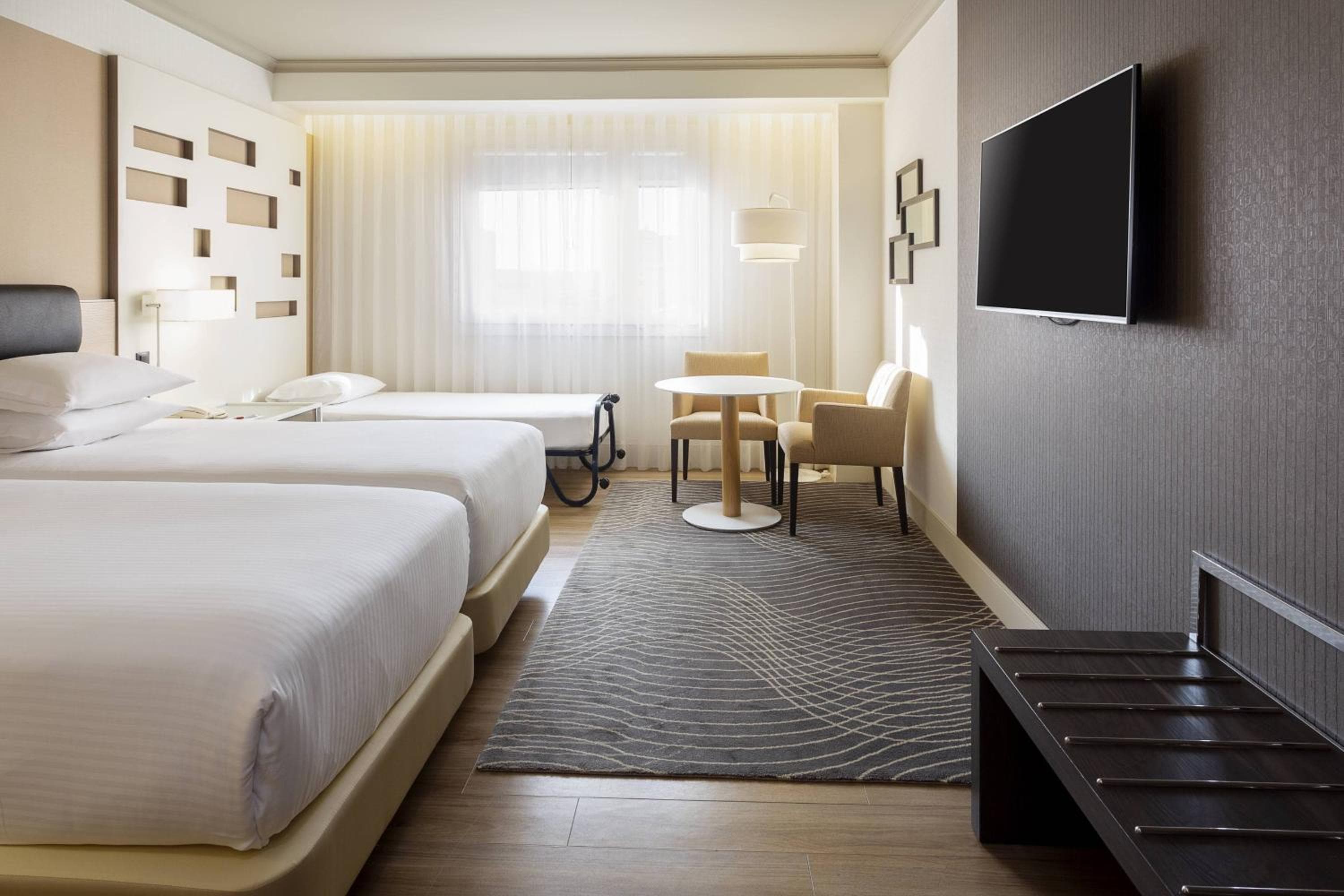 Madrid Marriott Auditorium Hotel & Conference Center — 17