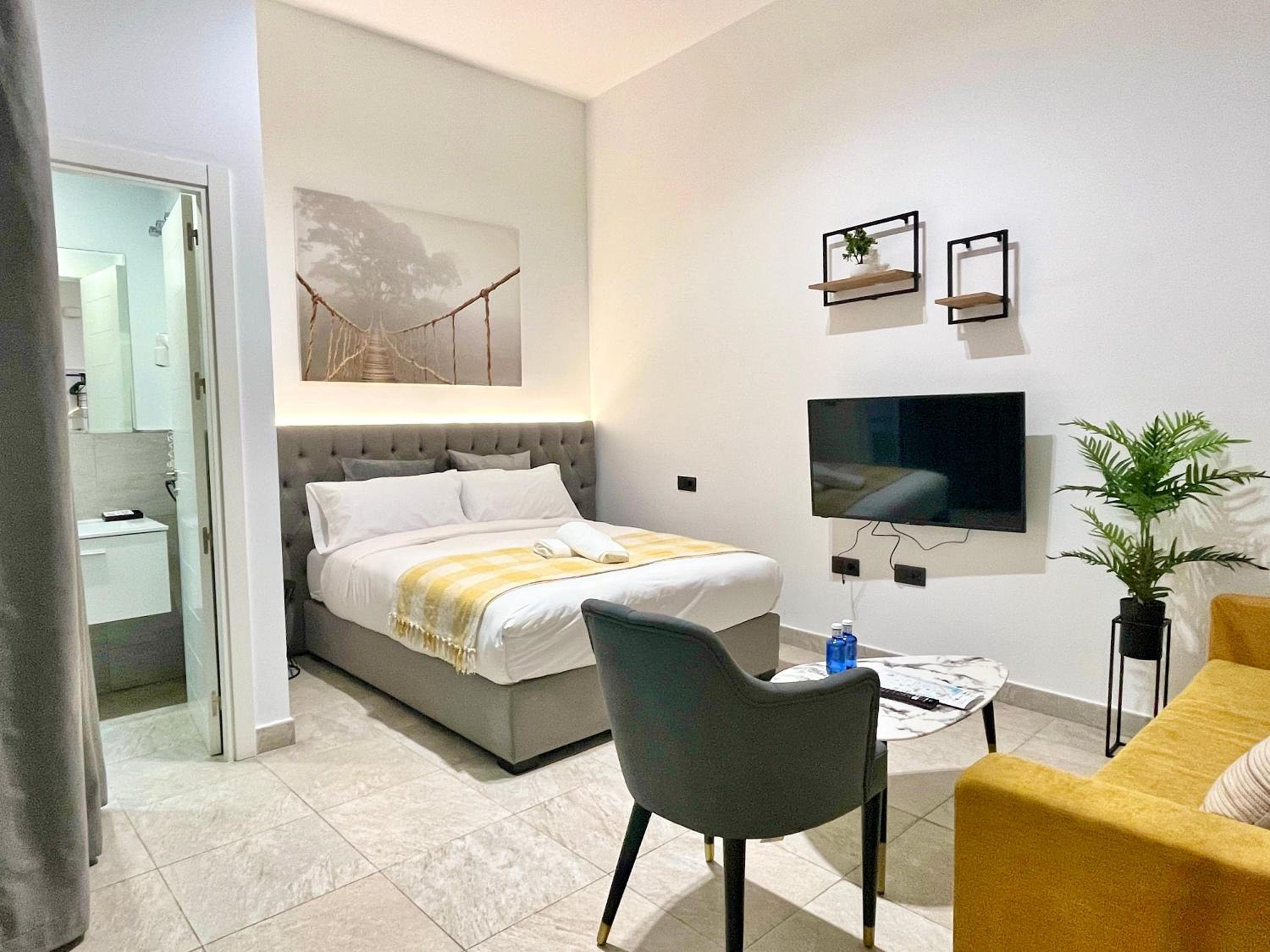 Tennessee Urban Suites — 15