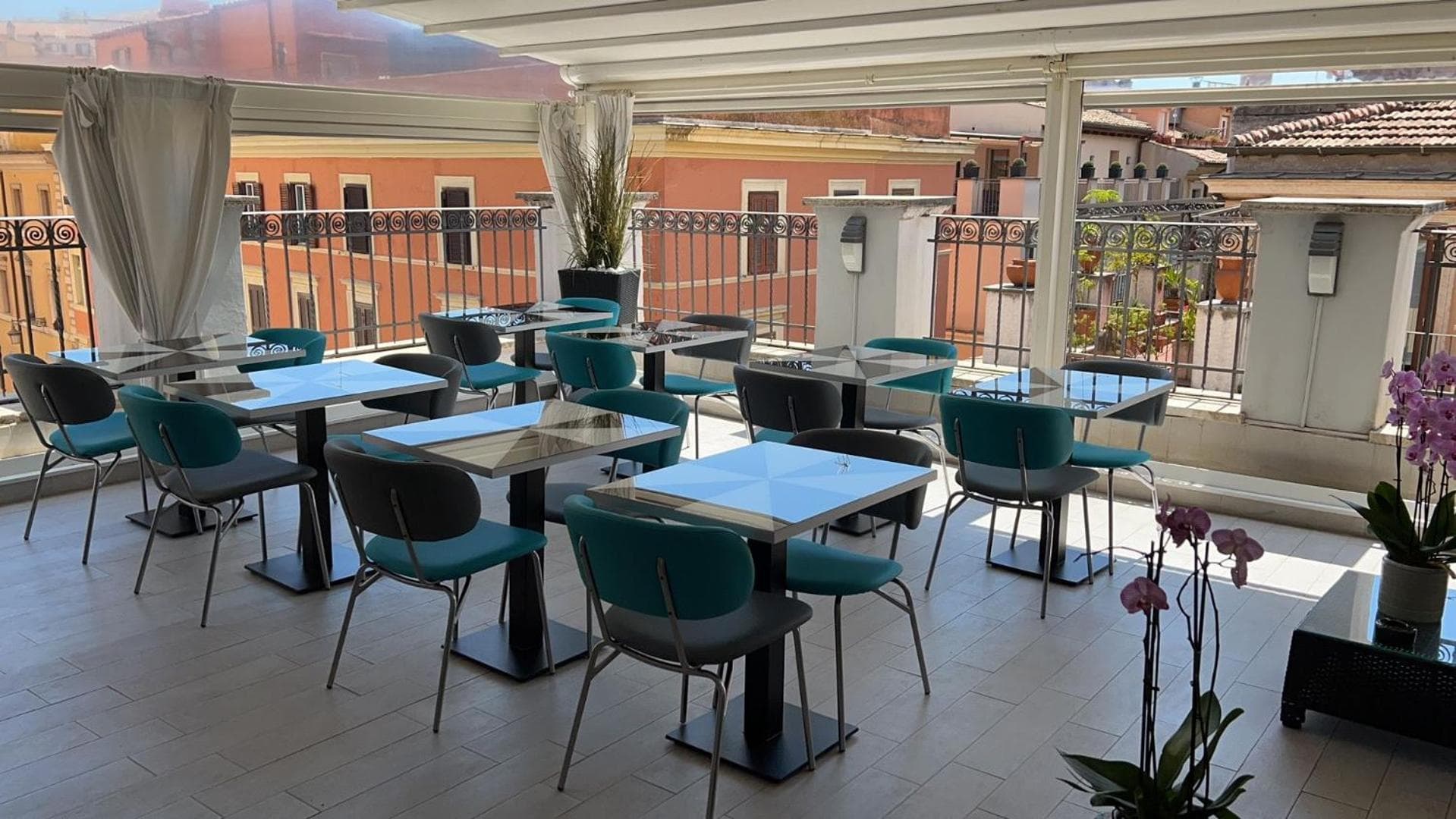 Relais Trevi 95 Boutique Hotel — 12