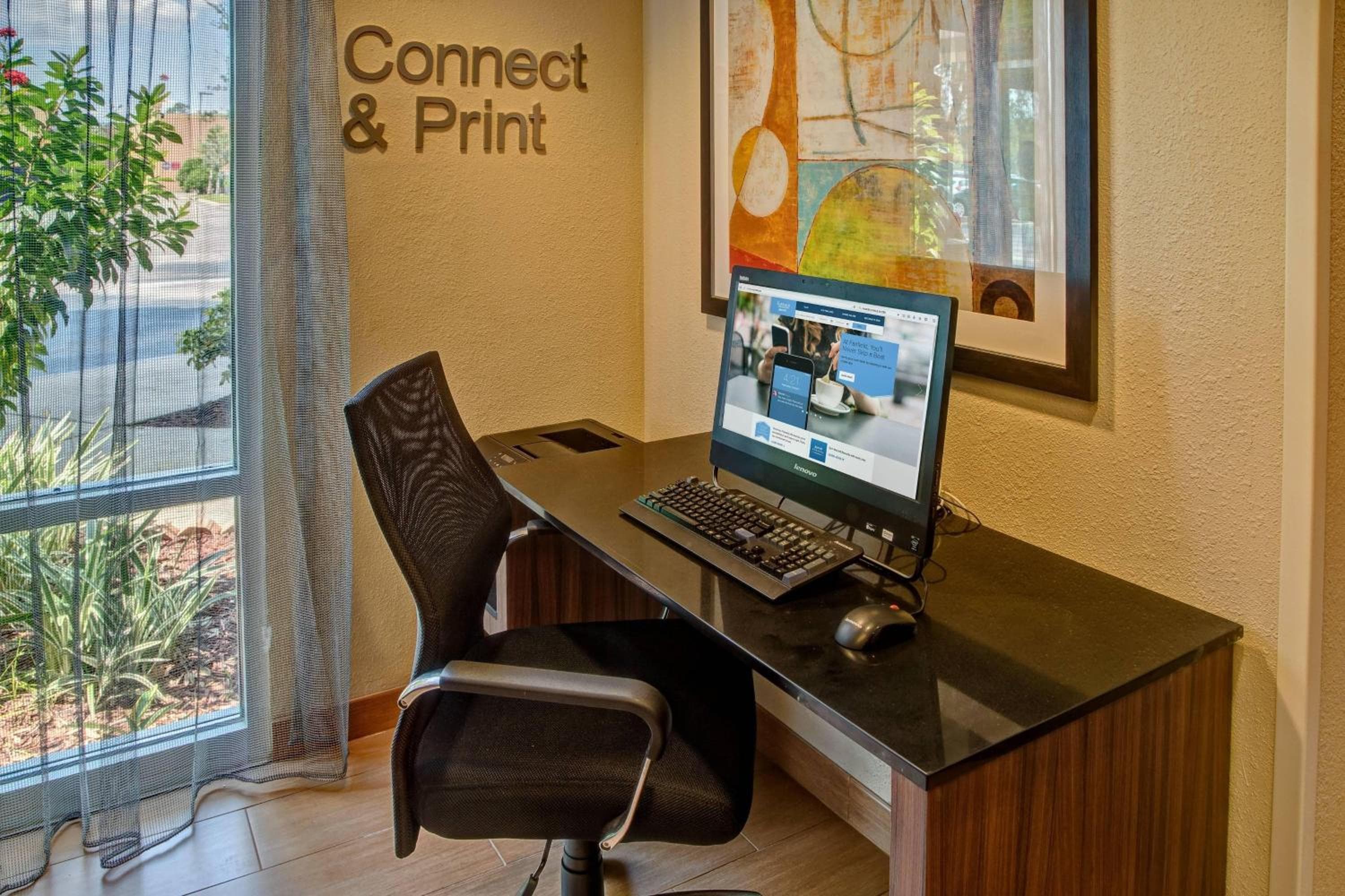 Fairfield Inn and Suites by Marriott Orlando Vicino alla Universal Orlando — 19